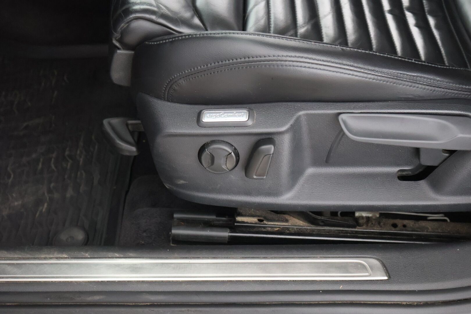 VOLKSWAGEN PASSAT 2015 2.0 TDI Variant Highline 4Motion DSG - Myydään vain huutokaupat.com:issa! - Myydään Huutokaupat.com:issa eniten tarjoavalle! 