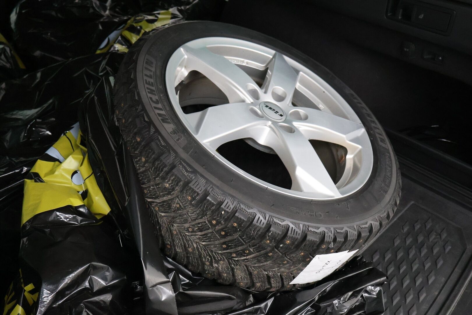 VOLKSWAGEN PASSAT 2015 2.0 TDI Variant Highline 4Motion DSG - Myydään vain huutokaupat.com:issa! - Myydään Huutokaupat.com:issa eniten tarjoavalle! 