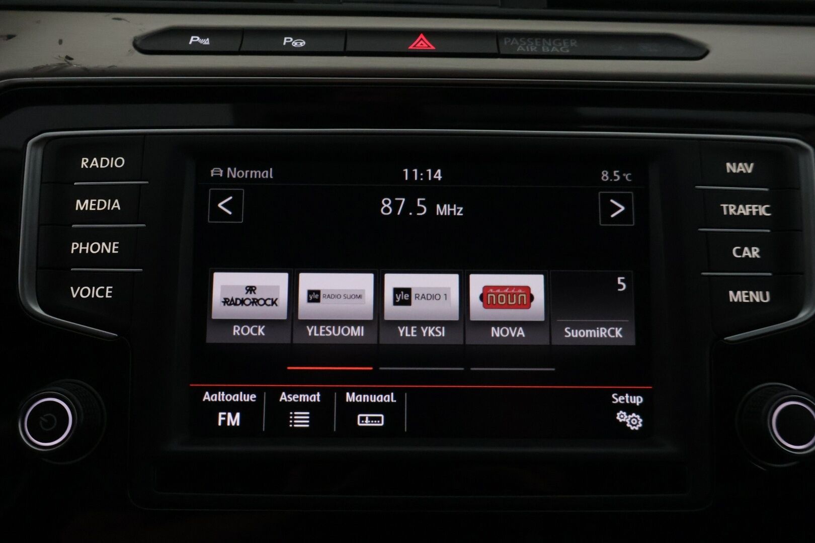 Volkswagen Passat 2016 Variant Highline 2,0 TDI 110 kW (150 hv) DSG-automaatti - YritysOutlet - Myydään vain yrityksille - ACC | Webasto | KeylessGo | ErgoComfort | Koukku | Suomi-auto 
