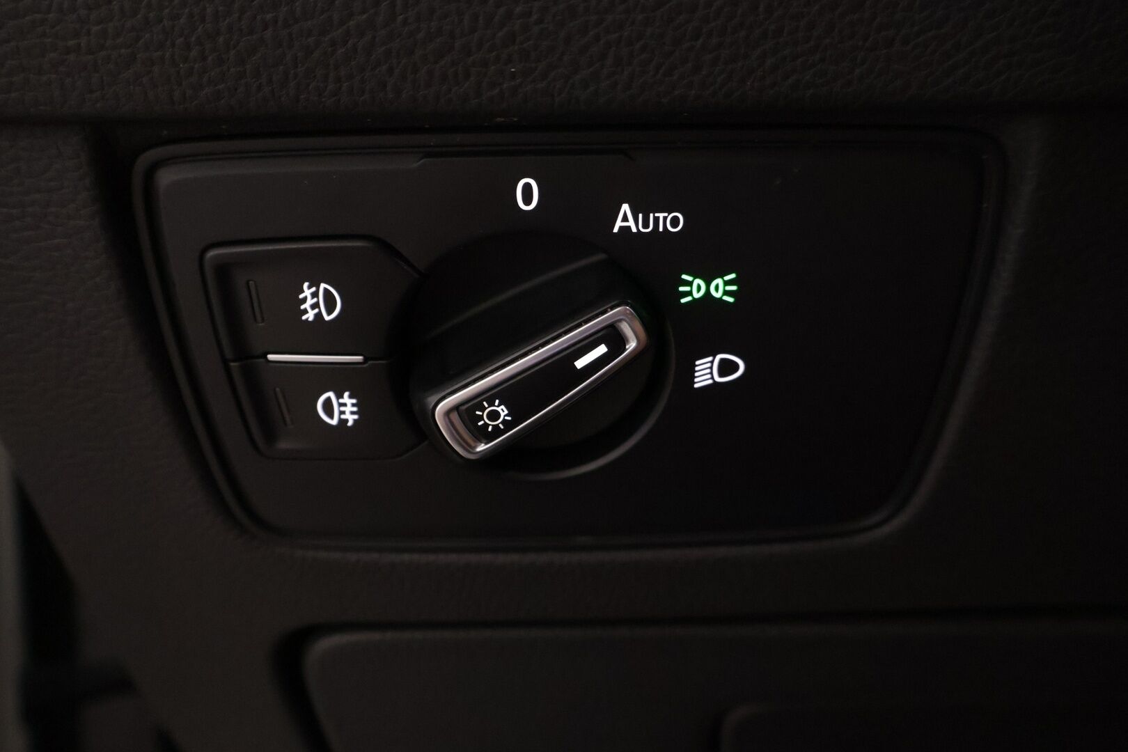Volkswagen Passat 2016 Variant Highline 2,0 TDI 110 kW (150 hv) DSG-automaatti - YritysOutlet - Myydään vain yrityksille - ACC | Webasto | KeylessGo | ErgoComfort | Koukku | Suomi-auto 