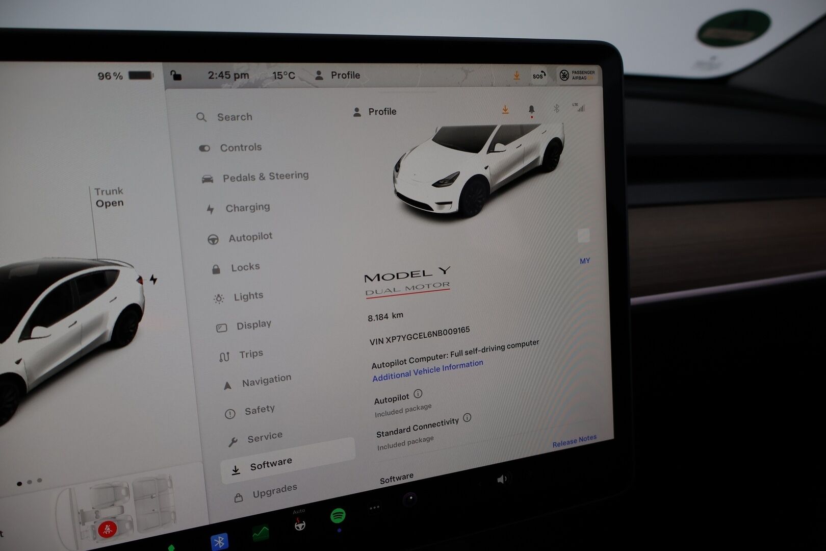 TESLA MODEL Y 2022 Performance - AMD Ryzen | Heat Pump | Koukku | Lasikatto | Nahat | Sähköluukku