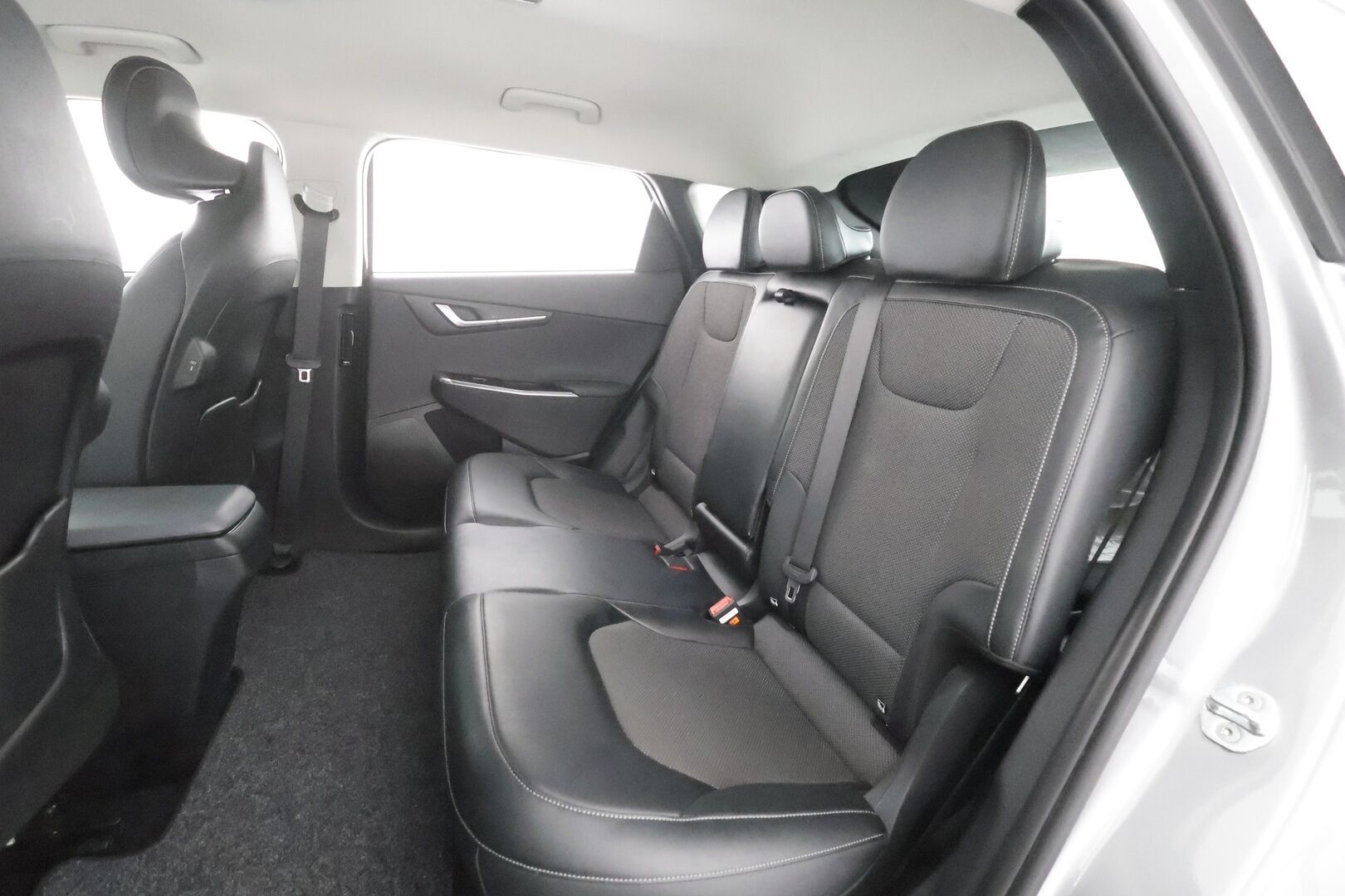 KIA EV6 2022 RWD 77 kWh 229 hv - | ACC | ILP | P.Kamera | Widescreen | LED | Muistipenkki | Apple&Android | Ratinlämmitys | Merkkihuollettu | Kahdet Renkaat |