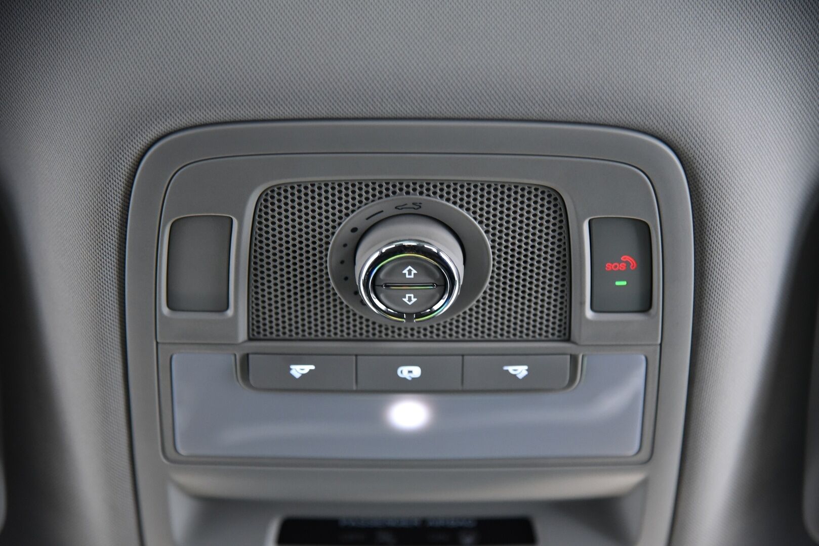 MG ZS 2021 EV Luxury / Adapt.Vakkari / Panorama / Nahkasisusta / P.Kamera / KeylessGo / Apple&Android / - 2x renkaat&vanteet / Juuri huollettu / Todella siisti - Osta nyt, maksa vasta ensi vuonna