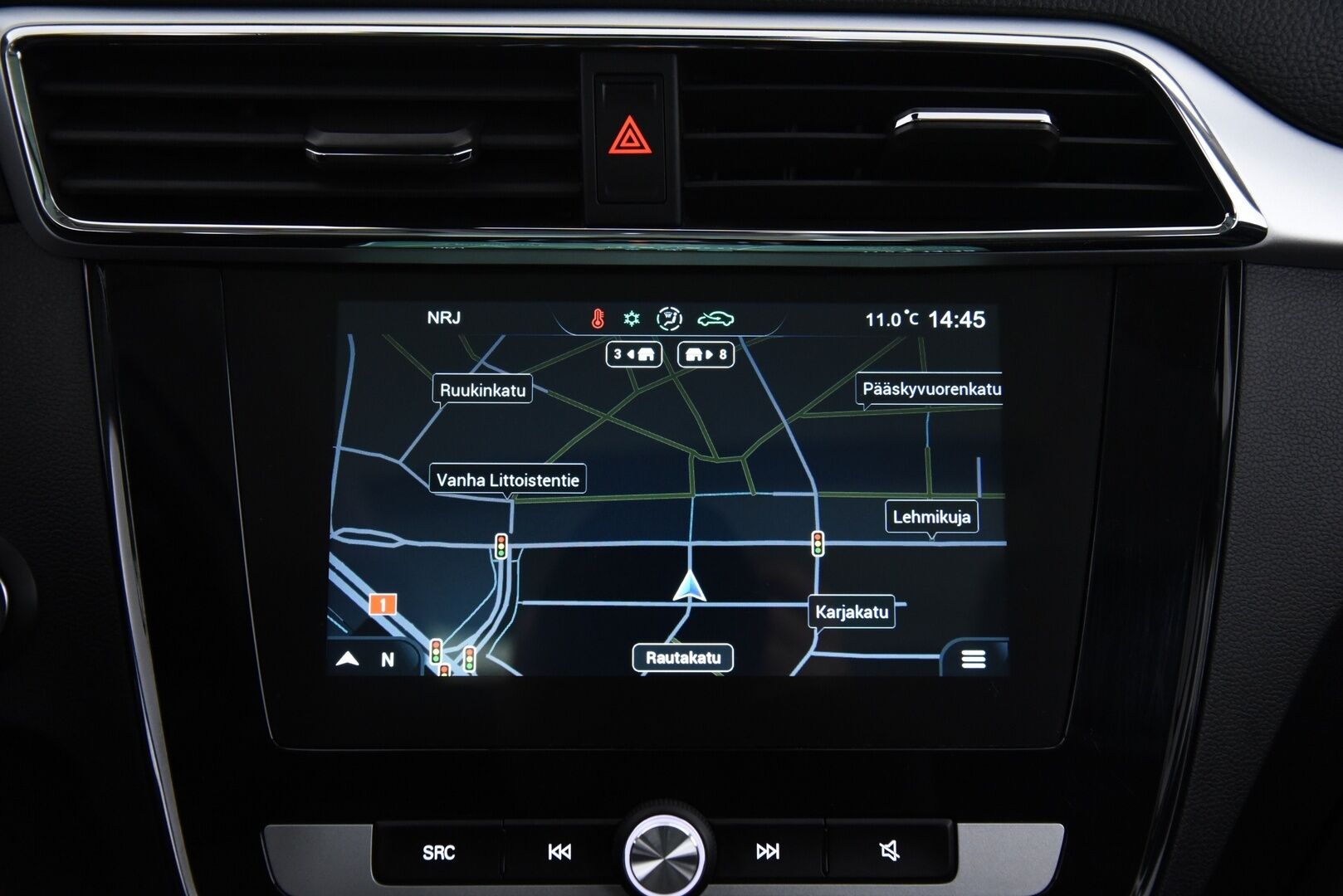 MG ZS 2021 EV Luxury / Adapt.Vakkari / Panorama / Nahkasisusta / P.Kamera / KeylessGo / Apple&Android / - 2x renkaat&vanteet / Juuri huollettu / Todella siisti - Osta nyt, maksa vasta ensi vuonna