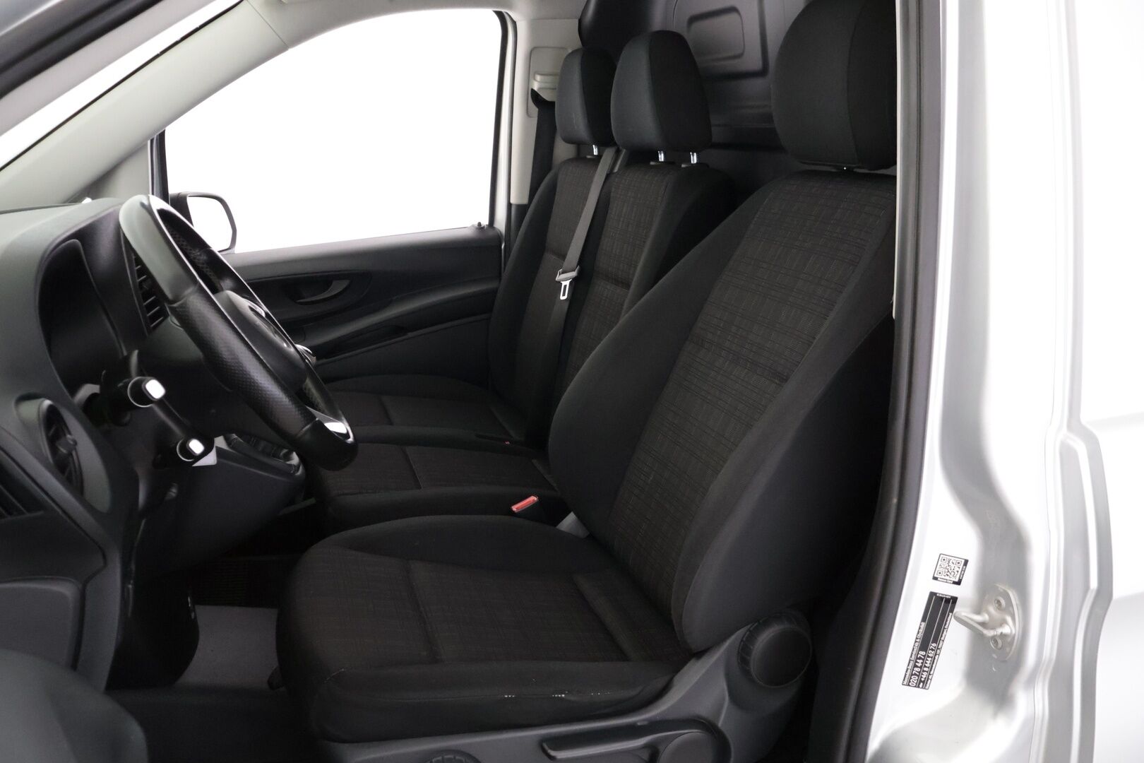 Mercedes-Benz Vito 2016 114CDI-3,2/32K keskipitkä A2 / Koukku / Vakkari / Webasto / Apple&Android / 2x Renkaat - HULLUT VÄLIPÄIVÄT KORKOTARJOUS 2,49%