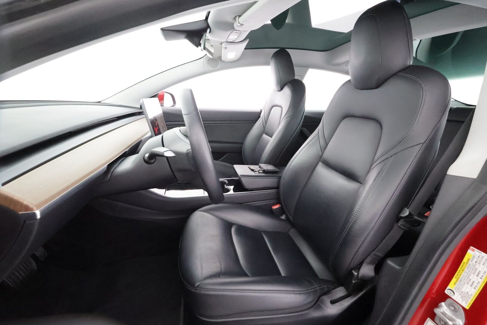 Tesla Model 3 2019 Standard RWD Plus - | Lasikatto | Koukku | ACC | LED | P.Kamera | Muistipenkki | Premium Speakers | Navi | Kaistavahti | Keyless | 2x Latauskaapelit | Suomi-auto | Kahdet renkaat |