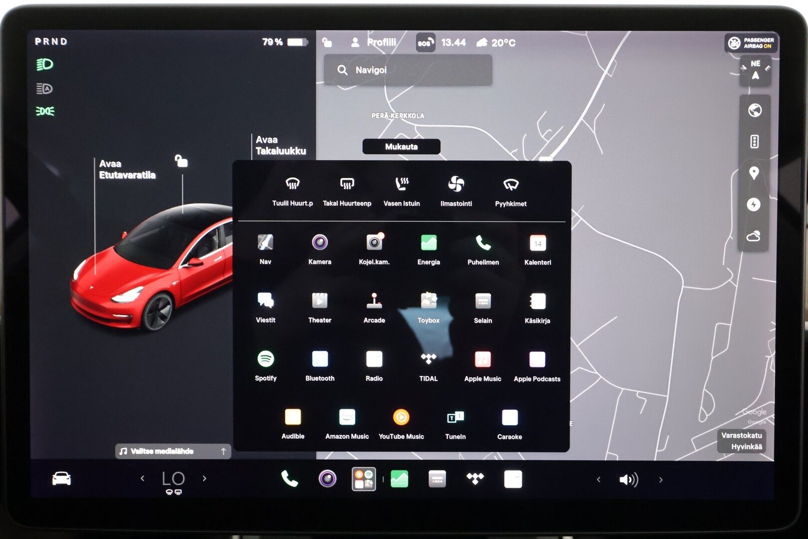Tesla Model 3 2019 Standard RWD Plus - | Lasikatto | Koukku | ACC | LED | P.Kamera | Muistipenkki | Premium Speakers | Navi | Kaistavahti | Keyless | 2x Latauskaapelit | Suomi-auto | Kahdet renkaat |