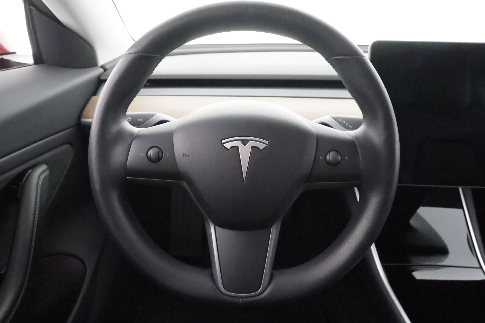 Tesla Model 3 2019 Standard RWD Plus - | Lasikatto | Koukku | ACC | LED | P.Kamera | Muistipenkki | Premium Speakers | Navi | Kaistavahti | Keyless | 2x Latauskaapelit | Suomi-auto | Kahdet renkaat |