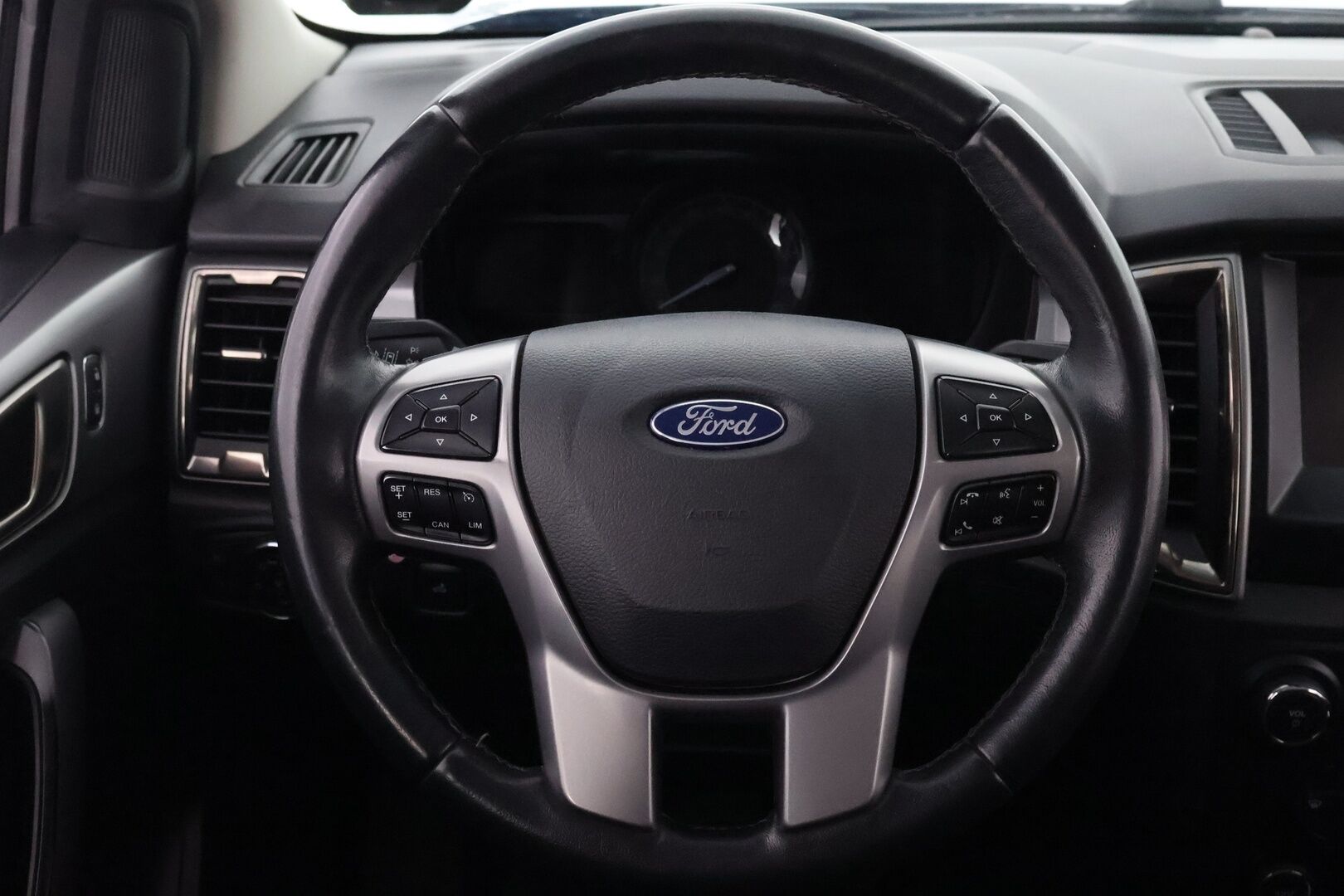 Ford Ranger 2020 Double Cab 2,0 TDCi 170 hp A10 4x4 XLT - 3,99 % KORKOTARJOUS TÄHÄN AUTOON - ALV / Suomiauto / Webasto / Vetokoukku / LED-Lisävalot / Upeasti varusteltu / Näyttävä!