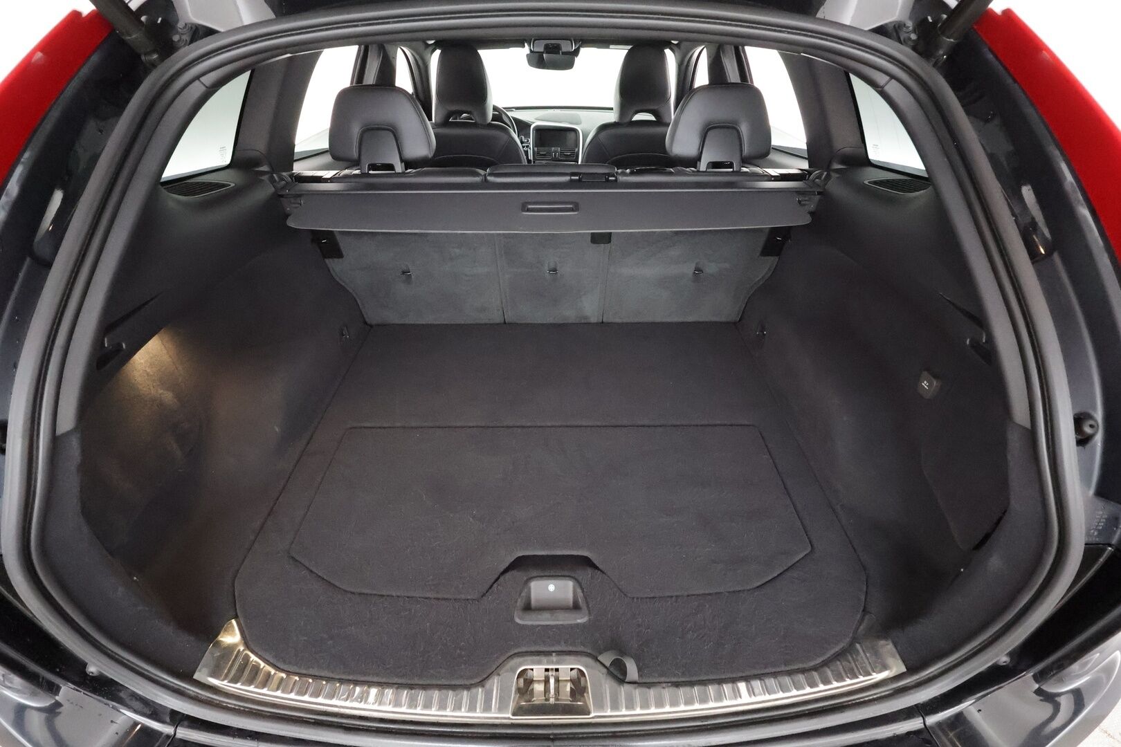 Volvo XC60 2016 D5 AWD Summum aut - | ACC | Webasto | Koukku | Harman/Kardon | Muistipenkki | Sähkönahat | Keyless | P.kamera | BLIS | Kaistavahti | Navi | Sähk. takaluukku |