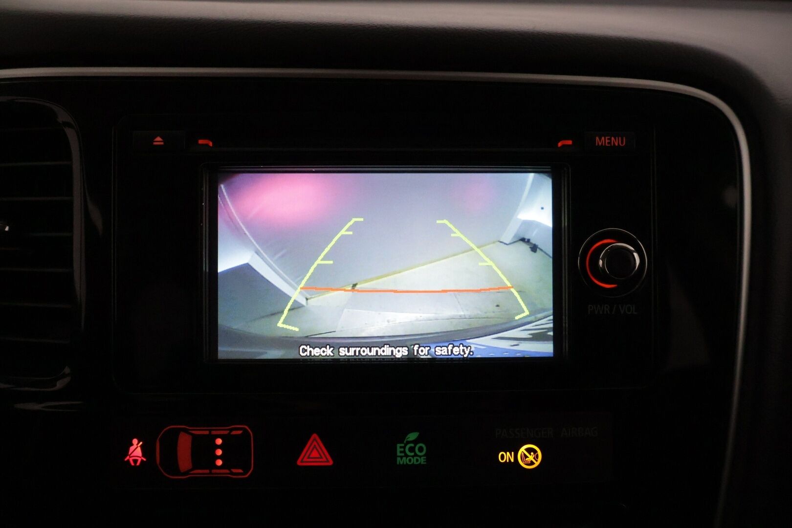 Mitsubishi Outlander 2016 Instyle Navi 4WD 5p * P-Kamera / Nahka-alcantara / Ratinlämmitin / Vakkari * - HULLUT VÄLIPÄIVÄT KORKOTARJOUS 2,49%