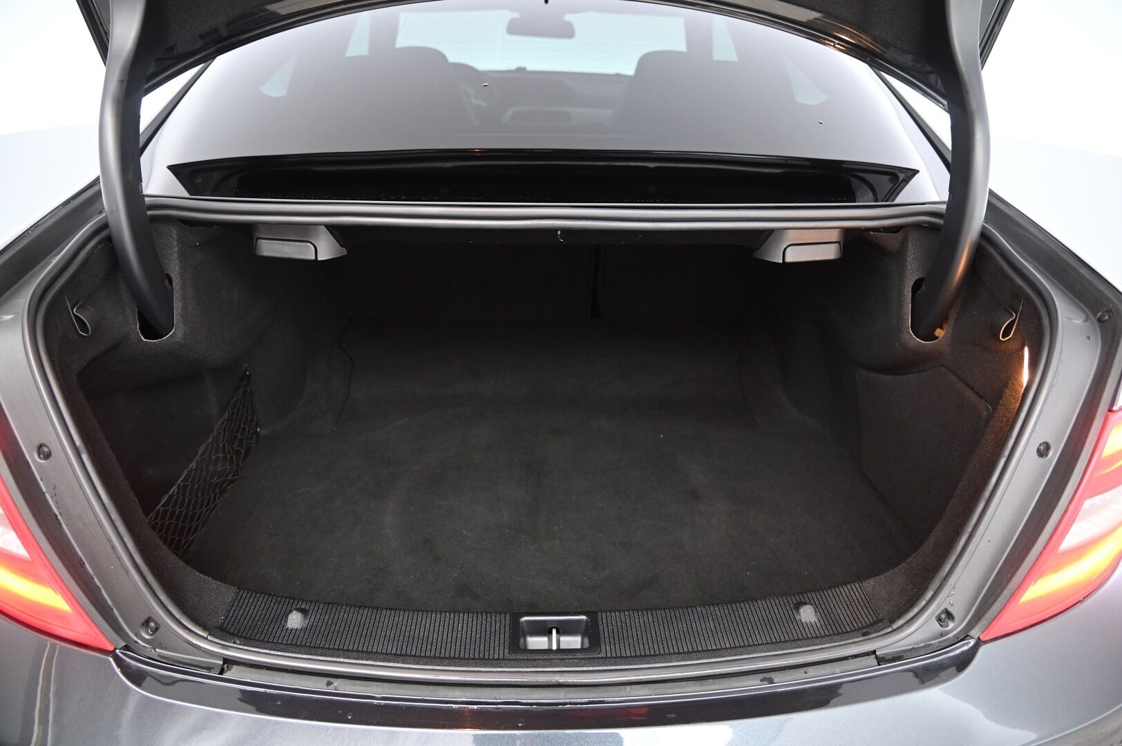 Mercedes-Benz C 2011 350 BE Coupé A *AMG ulko- ja sisäpaketti / Panorama / Nahkasisusta / Navigointi* - *Näyttävä / Facelift / Juuri saapunut* - HULLU BLACKWEEK KORKOTARJOUS 2,49%