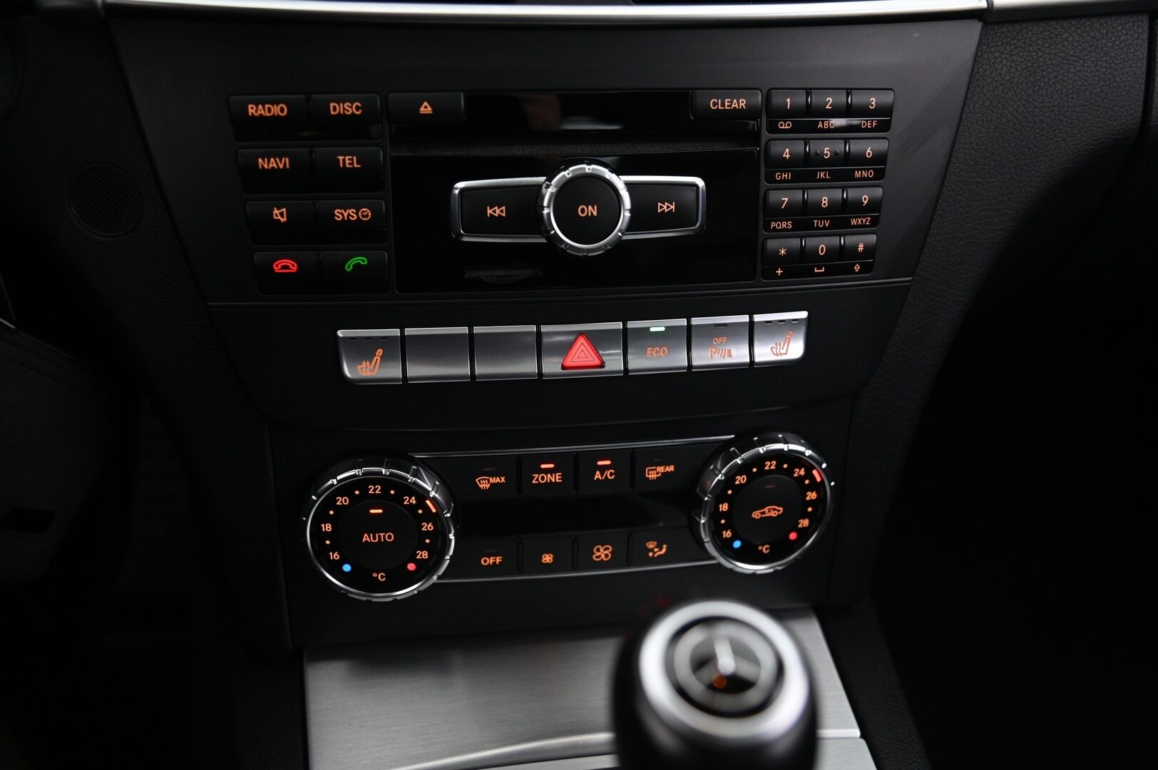 Mercedes-Benz C 2011 350 BE Coupé A *AMG ulko- ja sisäpaketti / Panorama / Nahkasisusta / Navigointi* - *Näyttävä / Facelift / Juuri saapunut* - HULLU BLACKWEEK KORKOTARJOUS 2,49%