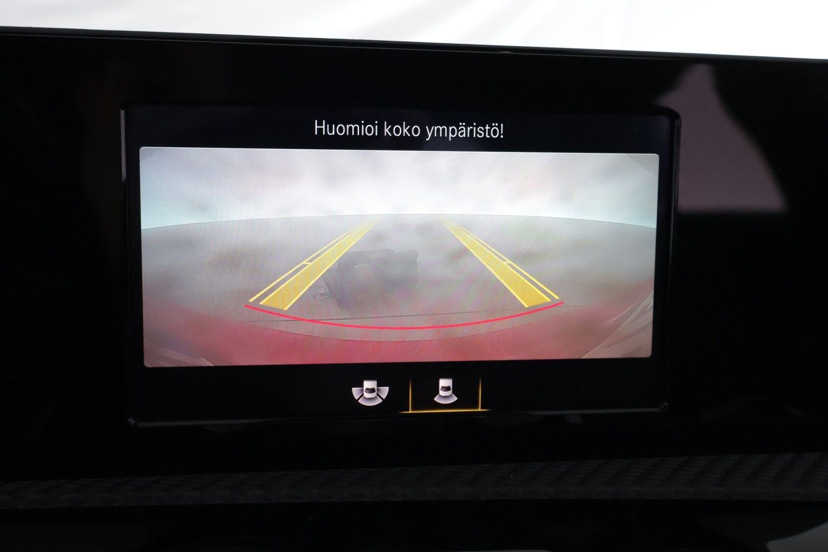 Mercedes-Benz A 2020 180 A Business Style - KATTOLUUKULLINEN YKSILÖ! | Suomi-auto | Widescreen | Vakkari | Sporttipenkit | Peruutuskamera | Lohko | LED - High Performance | Kaistavahti | Puolinahat
