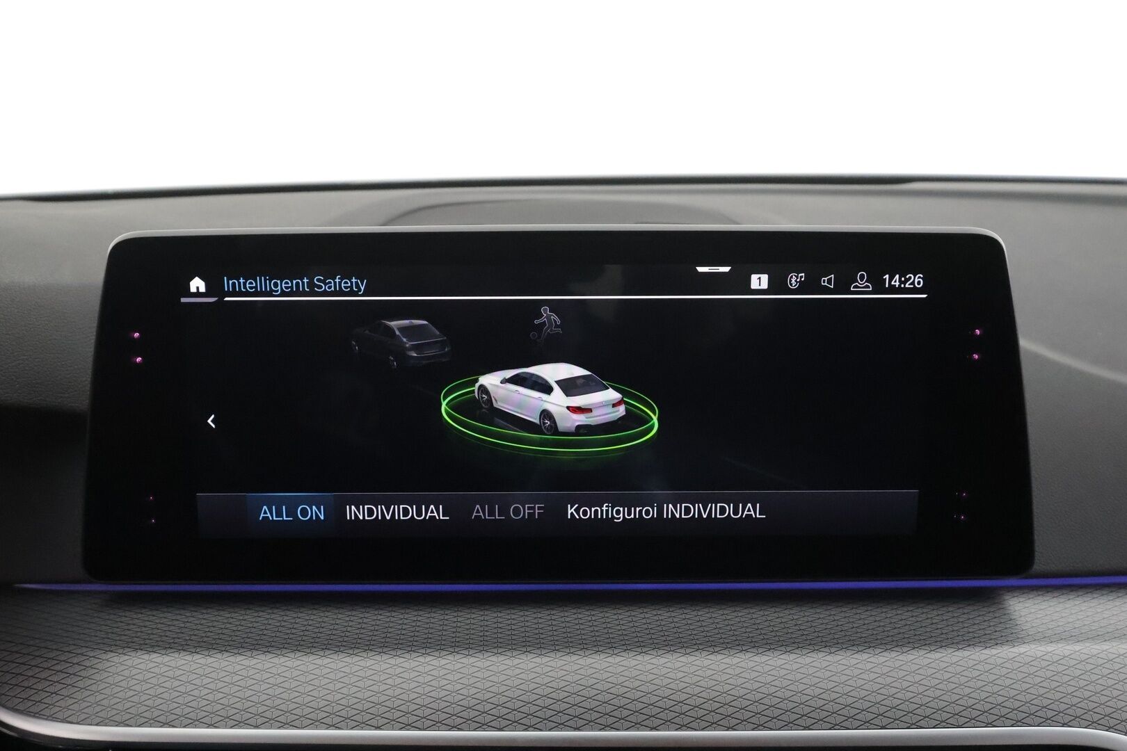 BMW 530 2020 G30 Sedan 530e xDrive A Charged Edition M Sport * H&K / Vakkari / P.kamera / Sporttipenkit / LED / Navi / Digimittaristo * - Suomi-auto / Kahdet renkaat aluvanteilla / Merkkihuollettu