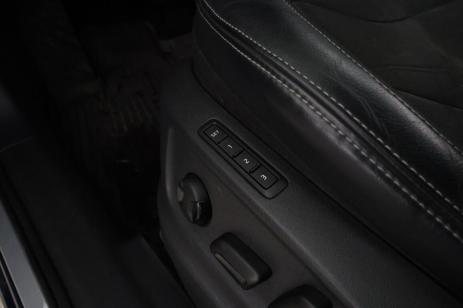 Skoda Kodiaq 2020 2,0 TDI 150 4x4 Style DSG Autom. 7-P - | Canton | Webasto | Koukku | ACC | LED | 360 Kamera | Muistipenkit | Navi | Kaistavahti | Keyless | Suomi-auto | Kahdet renkaat | 