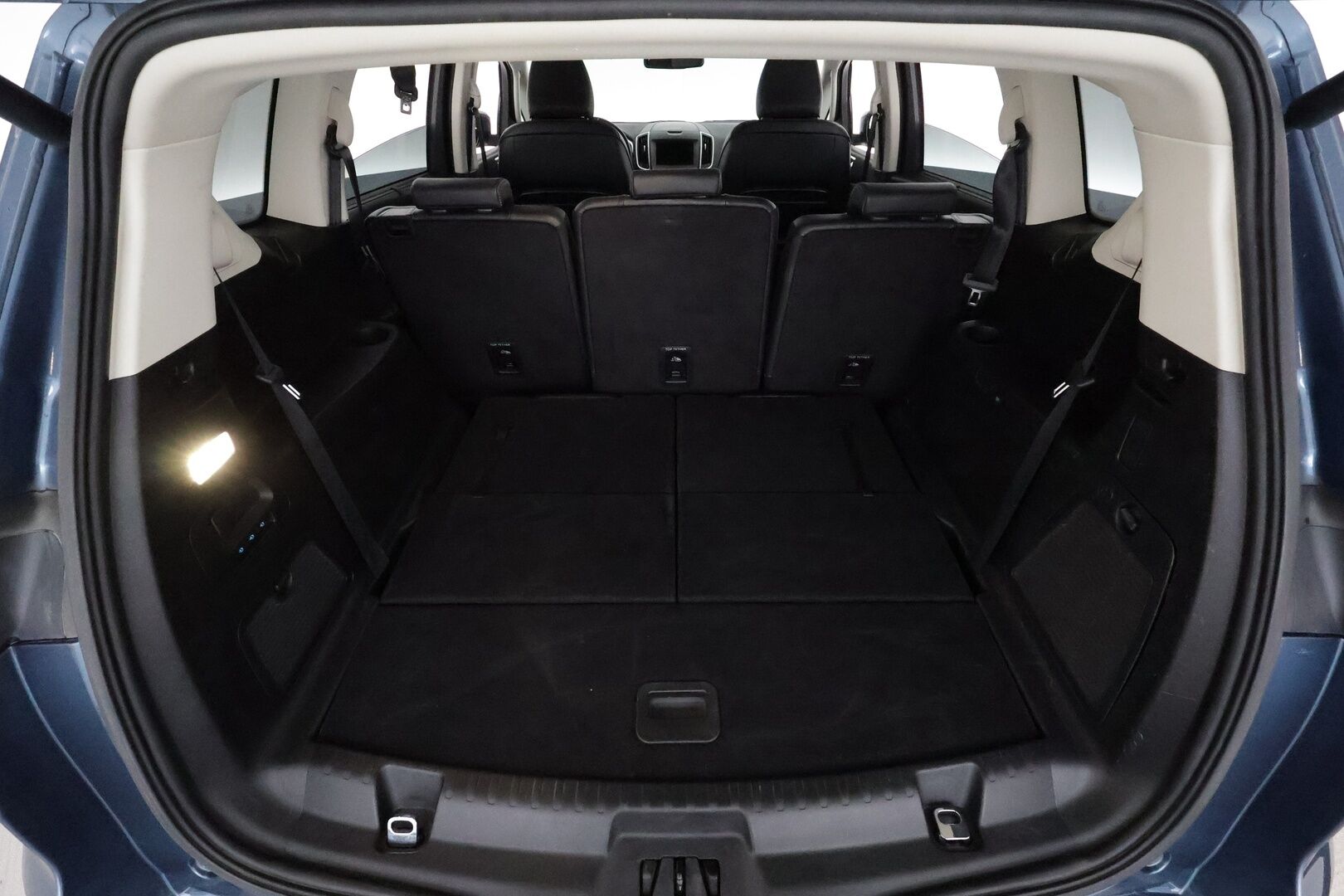 Ford S-Max 2020 2,0 TDCi EcoBlue 150hv A8 Titanium 7-Paik **Webasto / Adapt.Vakkari / LED-valot / P.kamera / Navi / Muistipenkki** - 1-om Suomi-auto / Kahdet Renkaat