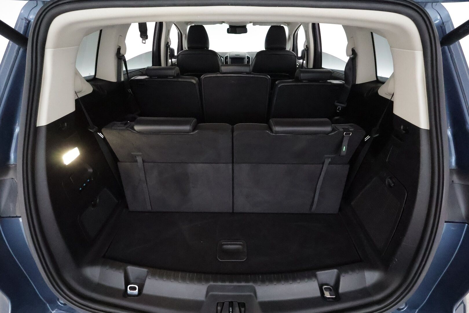 Ford S-Max 2020 2,0 TDCi EcoBlue 150hv A8 Titanium 7-Paik **Webasto / Adapt.Vakkari / LED-valot / P.kamera / Navi / Muistipenkki** - 1-om Suomi-auto / Kahdet Renkaat