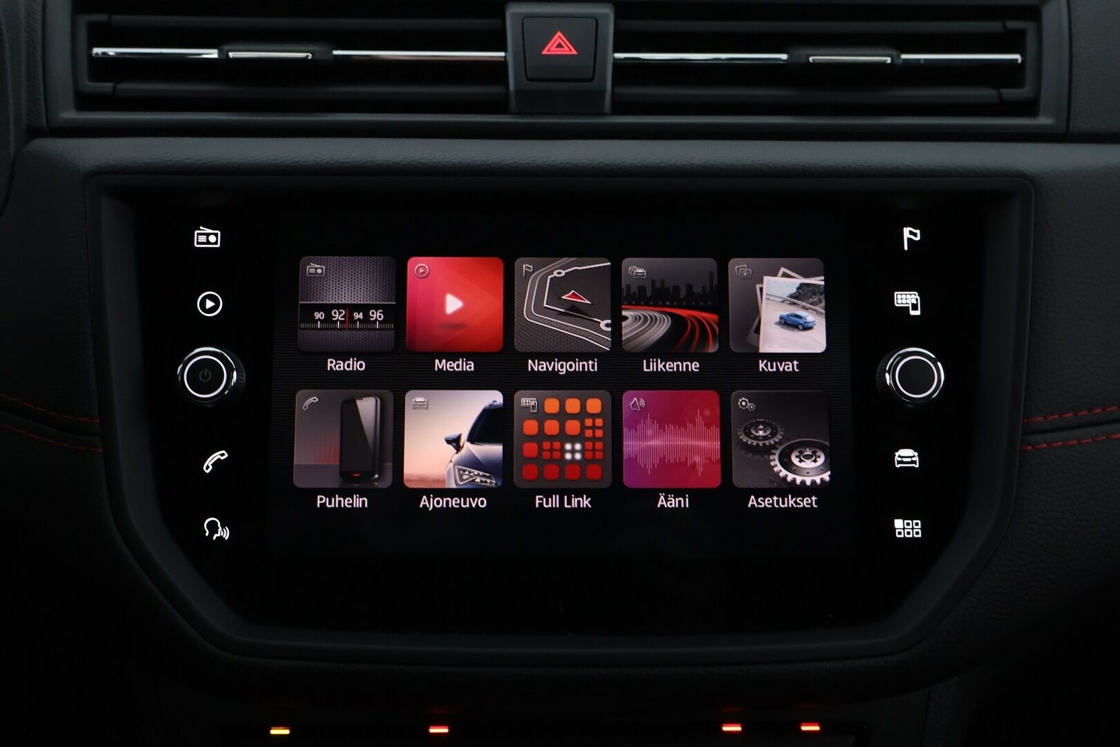 Seat Arona 2020 1,0 EcoTSI 115 FR DSG - 1Om Suomiauto / Adapt.Vakkari / KeylessGo / Digimittari / Navi / LED / Lohko & Sisäpistoke / 2x Renkaat Aluvantein!