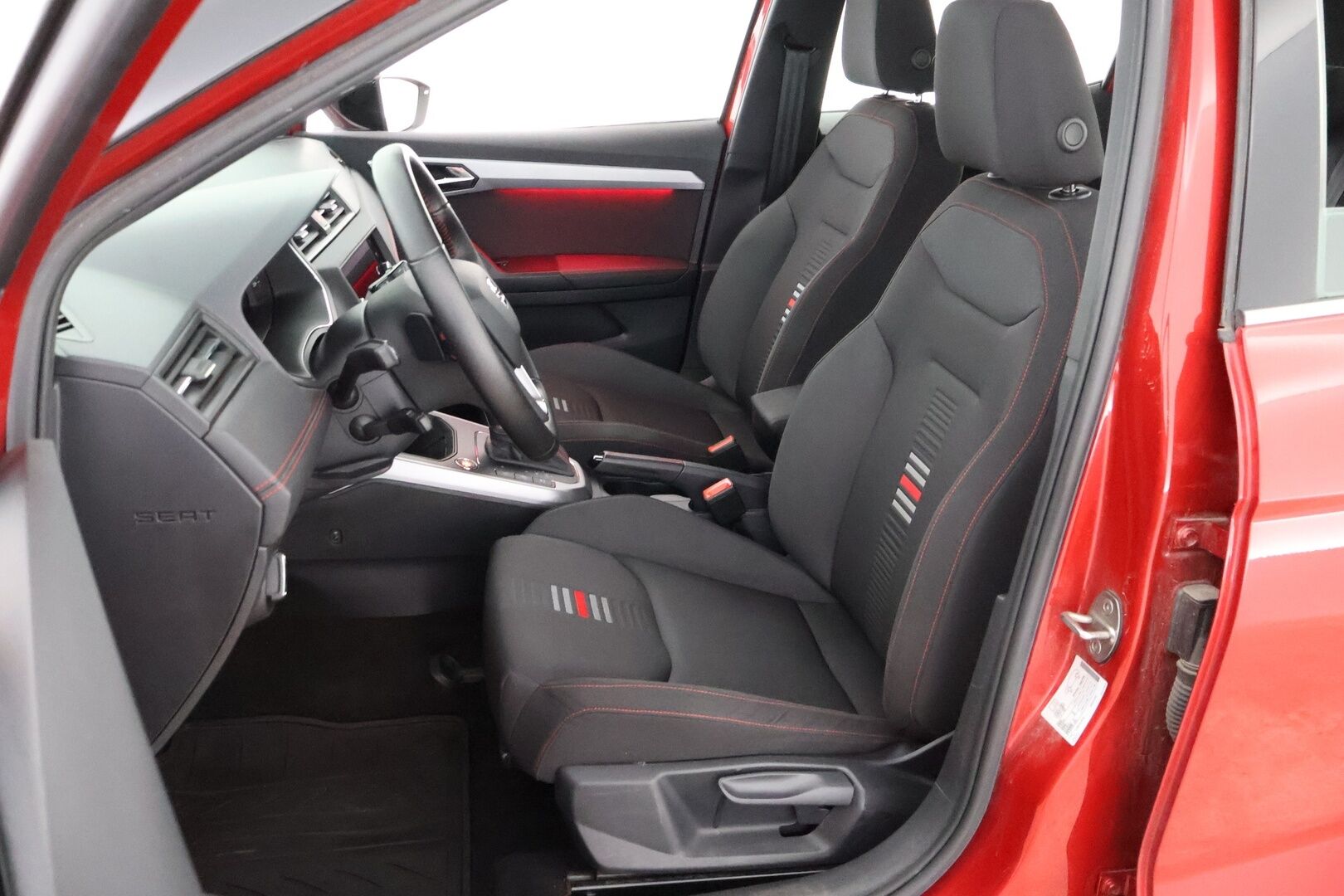 Seat Arona 2020 1,0 EcoTSI 115 FR DSG - 1Om Suomiauto / Adapt.Vakkari / KeylessGo / Digimittari / Navi / LED / Lohko & Sisäpistoke / 2x Renkaat Aluvantein!