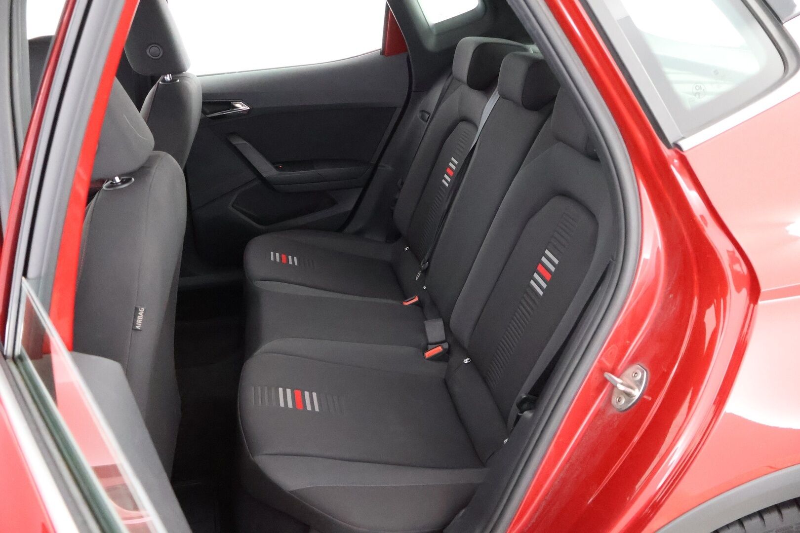 Seat Arona 2020 1,0 EcoTSI 115 FR DSG - 1Om Suomiauto / Adapt.Vakkari / KeylessGo / Digimittari / Navi / LED / Lohko & Sisäpistoke / 2x Renkaat Aluvantein!