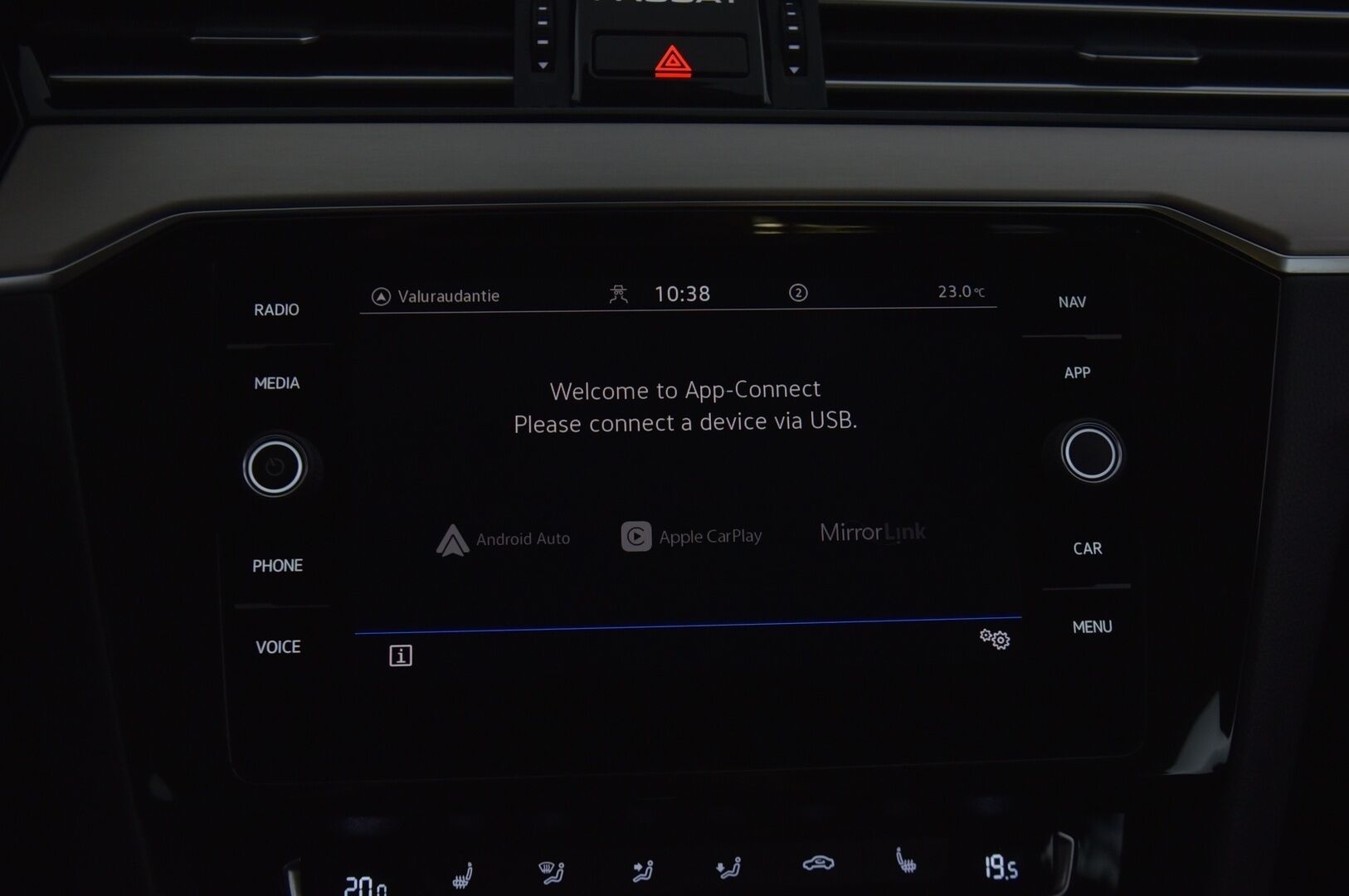Volkswagen Passat 2020 Variant R-Line 2,0 TDI EVO SCR 110 kW DSG-automaatti * 1Om. Suomi-auto / ALV / Webasto / Adapt. Vakkari / Apple Carplay* - Suomi-auto / ALV / Webasto / Adapt. Vakkari / Apple Carplay* - HULLUT AVAJAISHULINAT KORKOTARJOUS 3,29 %