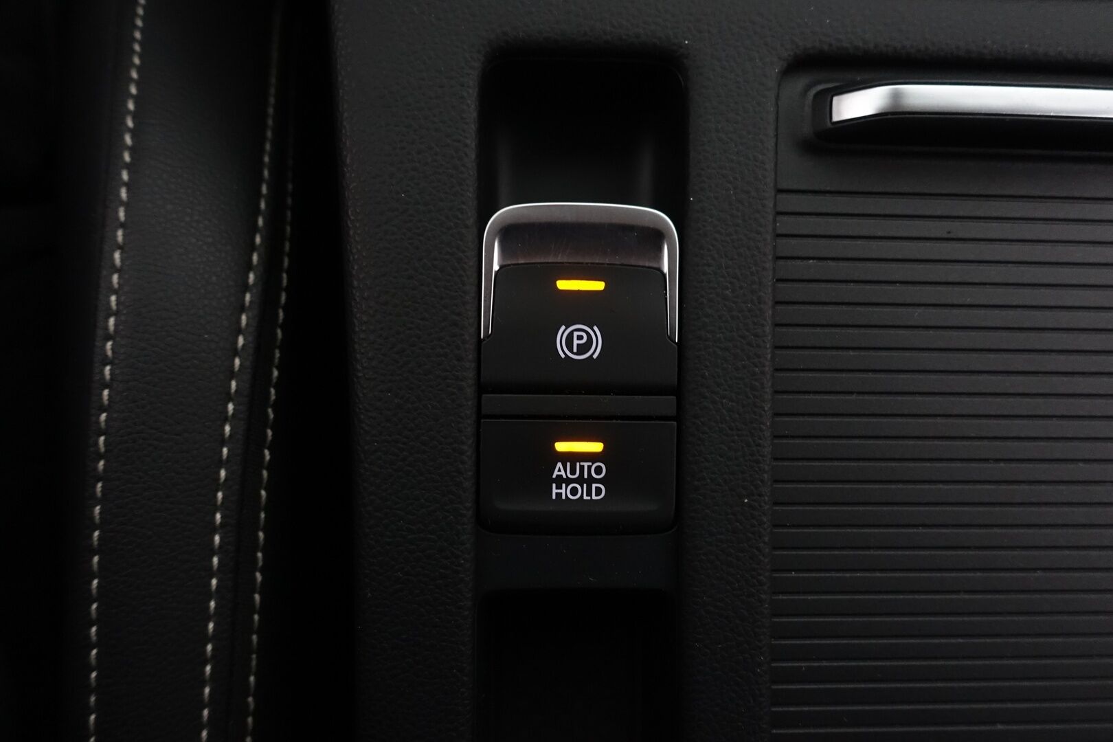 Volkswagen Passat 2020 Variant R-Line 2,0 TDI EVO SCR 110 kW DSG-automaatti * ACC  / Webasto / P.Kamera / Navi / Nahka/Alcantara * - Suomi Auto / Keyless / AppleCarPlay / 2X Renkaat & Vanteet / ALV