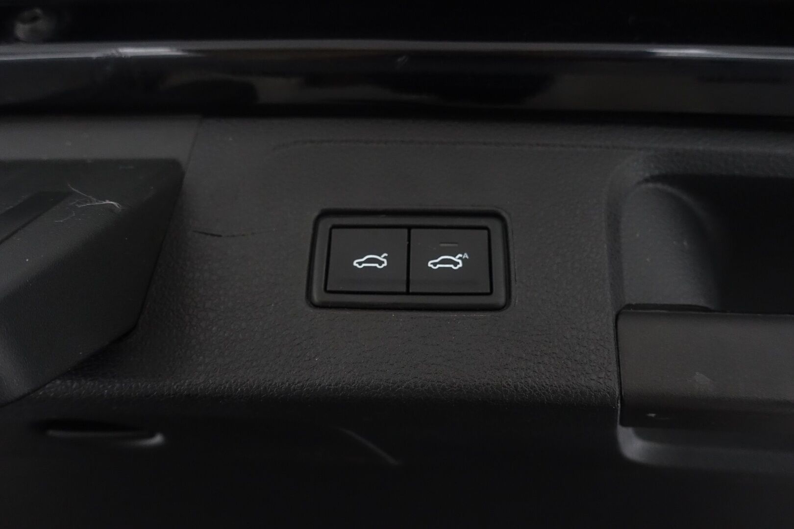 Volkswagen Passat 2020 Variant R-Line 2,0 TDI EVO SCR 110 kW DSG-automaatti * ACC  / Webasto / P.Kamera / Navi / Nahka/Alcantara * - Suomi Auto / Keyless / AppleCarPlay / 2X Renkaat & Vanteet / ALV