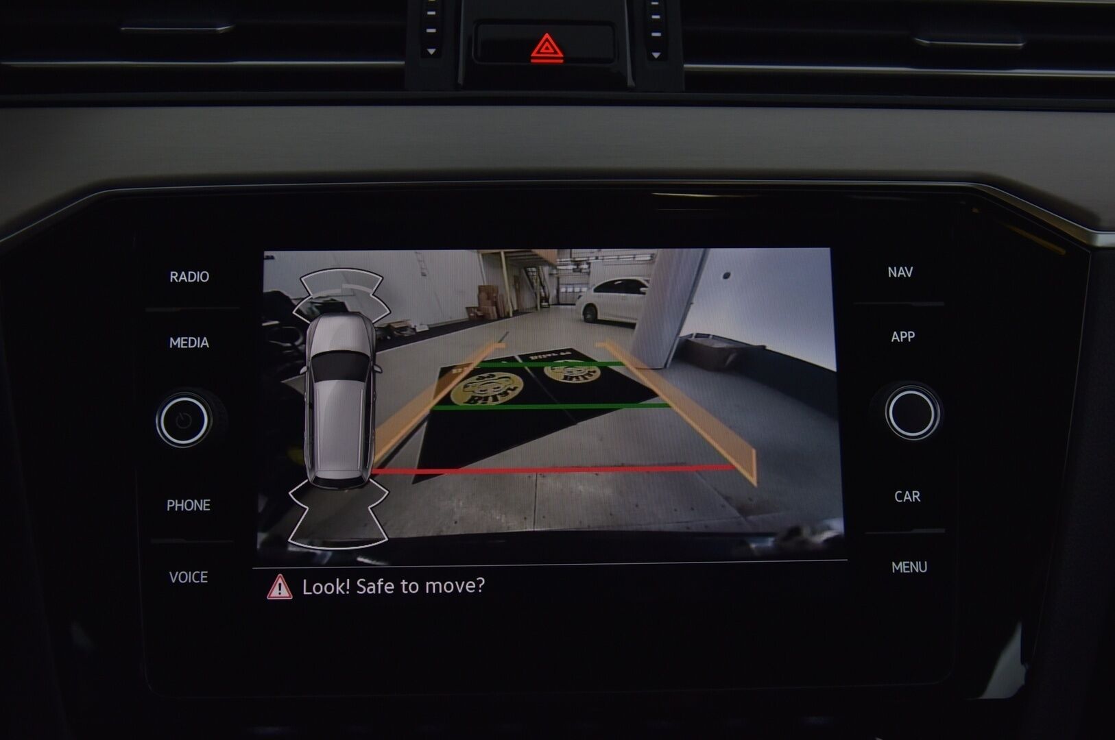 Volkswagen Passat 2020 Variant R-Line 2,0 TDI EVO SCR 110 kW DSG-automaatti * 1Om. Suomi-auto / ALV / Webasto / Adapt. Vakkari / Apple Carplay* - Suomi-auto / ALV / Webasto / Adapt. Vakkari / Apple Carplay* - HULLUT AVAJAISHULINAT KORKOTARJOUS 3,29 %