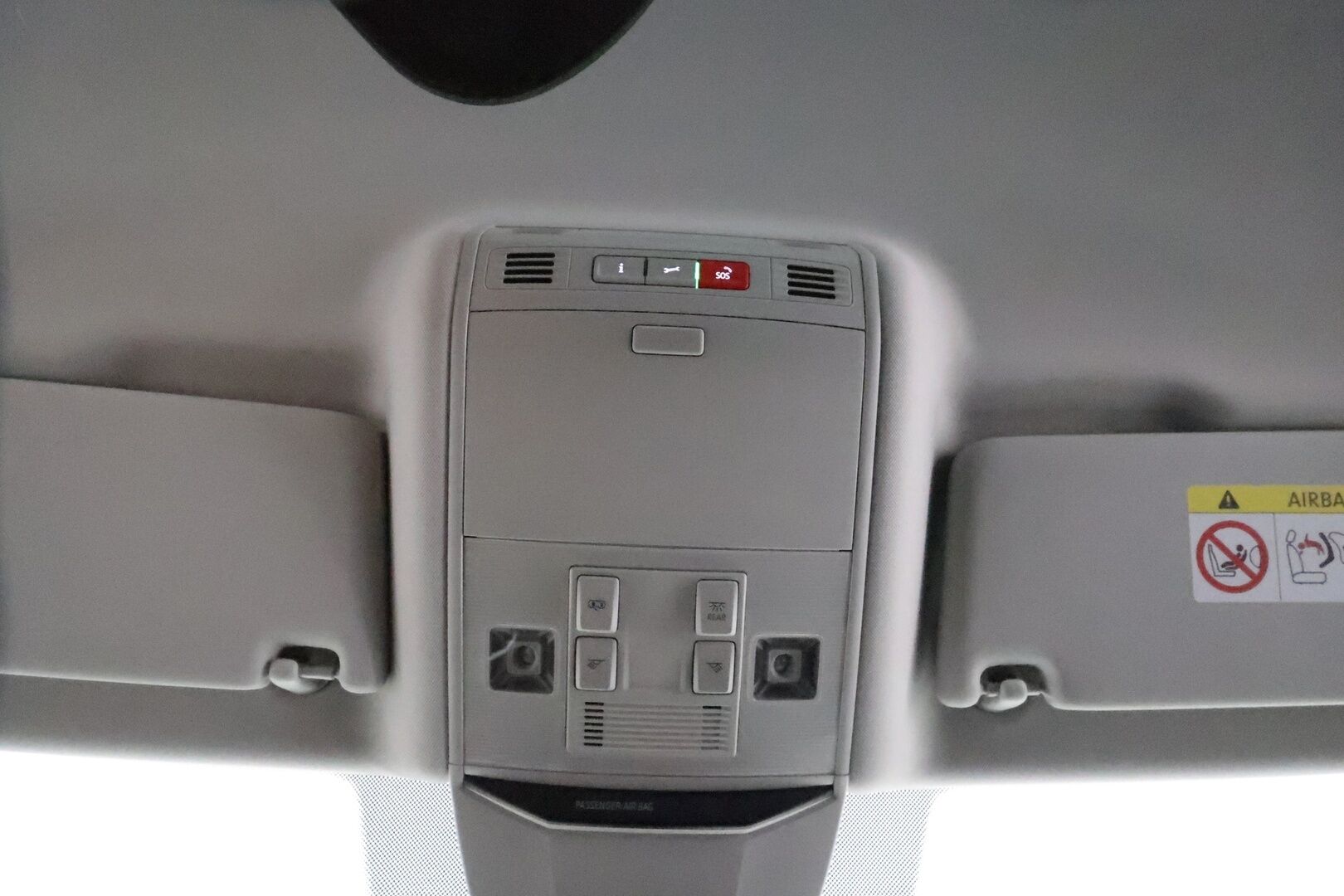 Volkswagen Passat 2020 Variant R-Line 2,0 TDI EVO SCR 110 kW DSG **ACC / Webasto / Navi / P.kamera / Matrix LED / Koukku**