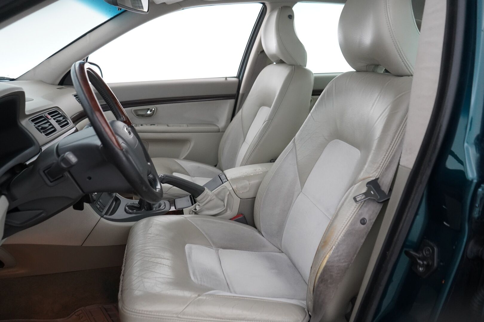 Volvo S80 2000 2.4 170hv *Myydään huutokaupat.com sivulla*
