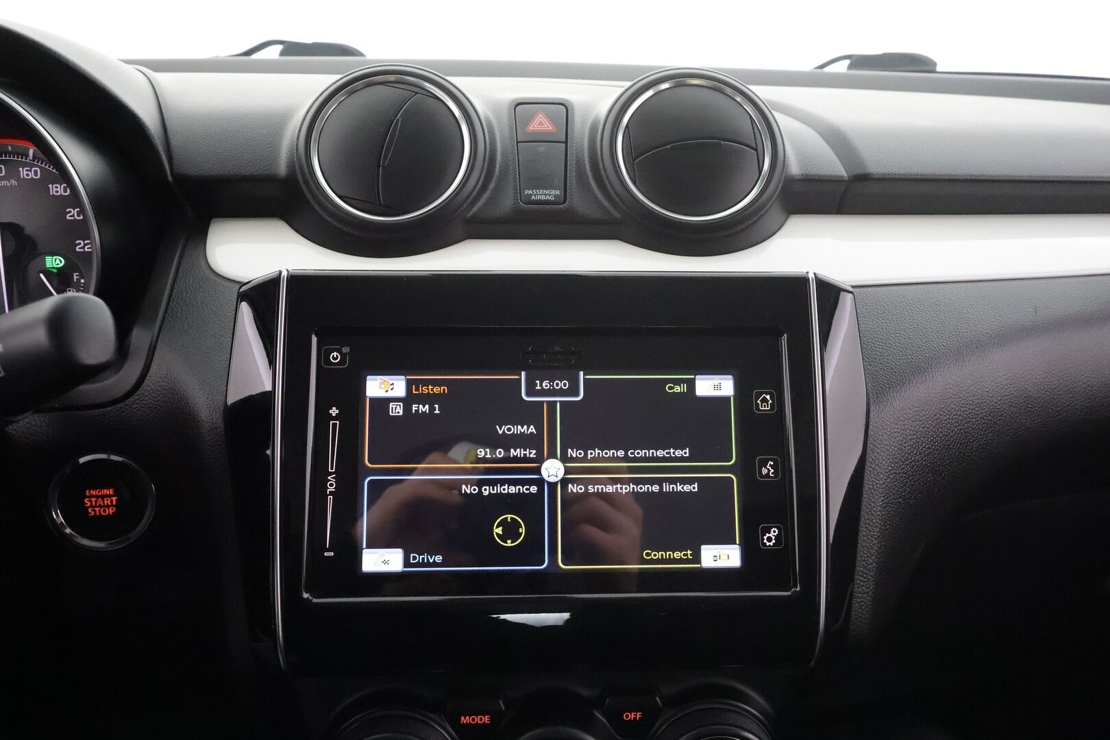 Suzuki Swift 2019 1,2 DUALJET 4WD GLX 5MT HYBRID * ACC / LED / P.Kamera / Navi / Kaistavahti / Keyless * - Sisätilanlämmitin / Suomi-auto / Kahdet renkaat aluvanteilla