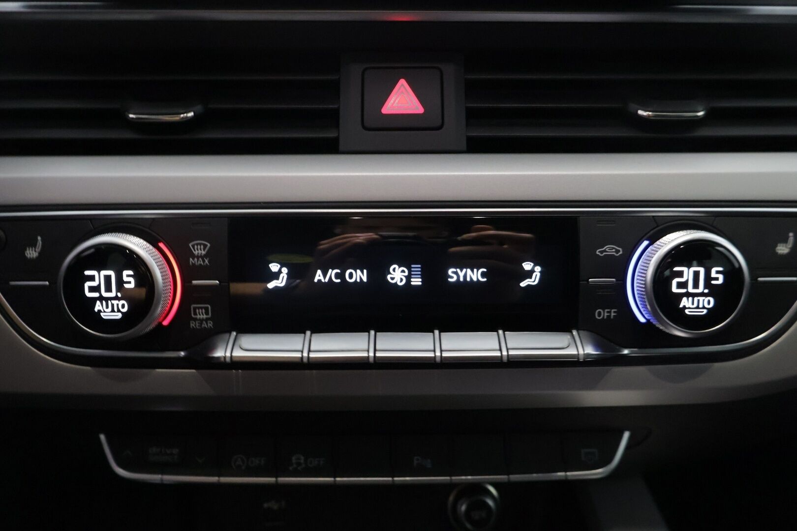 Audi A4 2020 Avant Business Comfort Edition 35 TFSI 110 kW MHEV S tronic - | Audi sound system | Webasto | Koukku | Matrix LED | Urheiluistuimet |