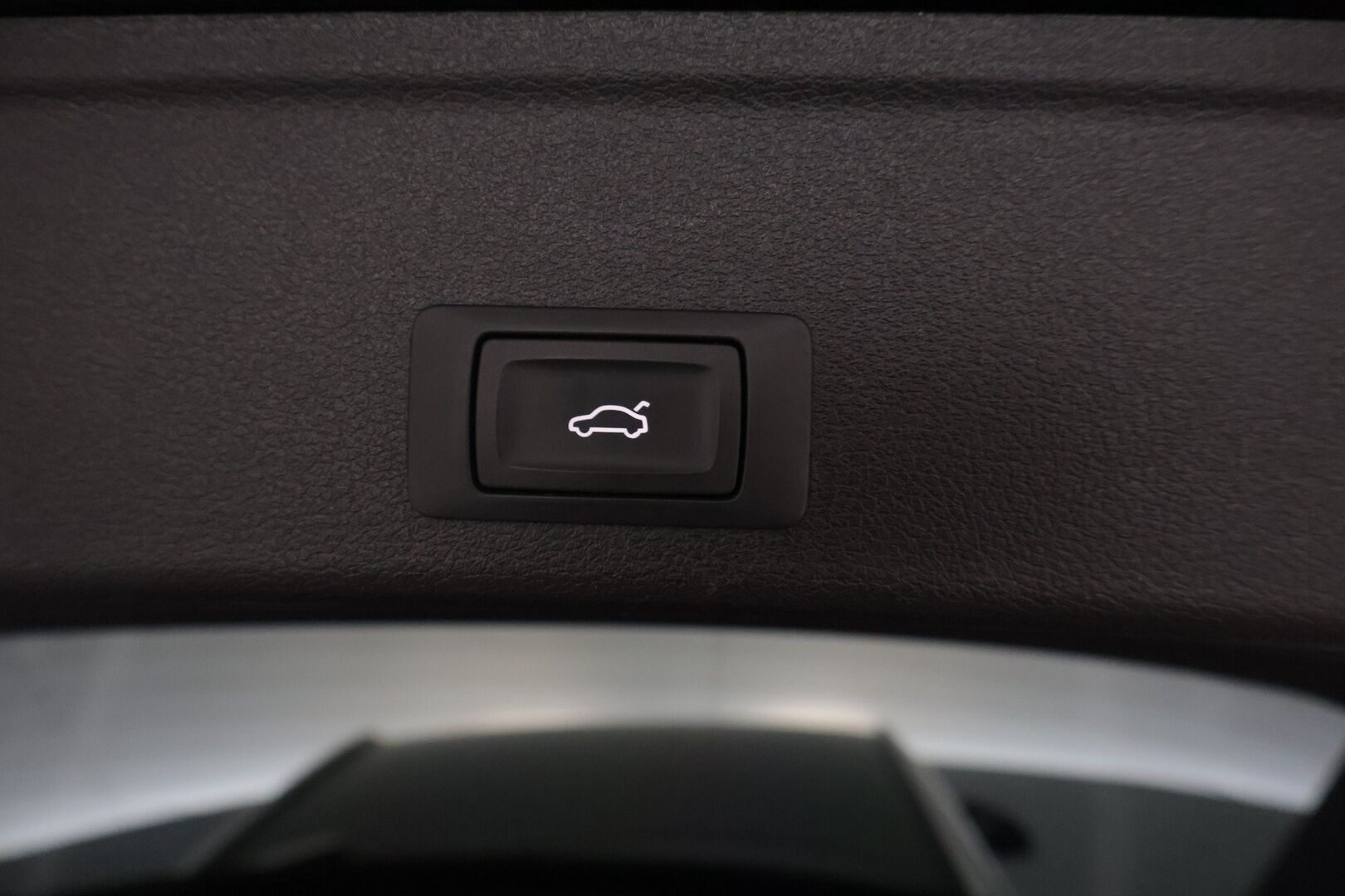 Audi A4 2020 Avant Business Comfort Edition 35 TFSI 110 kW MHEV S tronic - | Audi sound system | Webasto | Koukku | Matrix LED | Urheiluistuimet |
