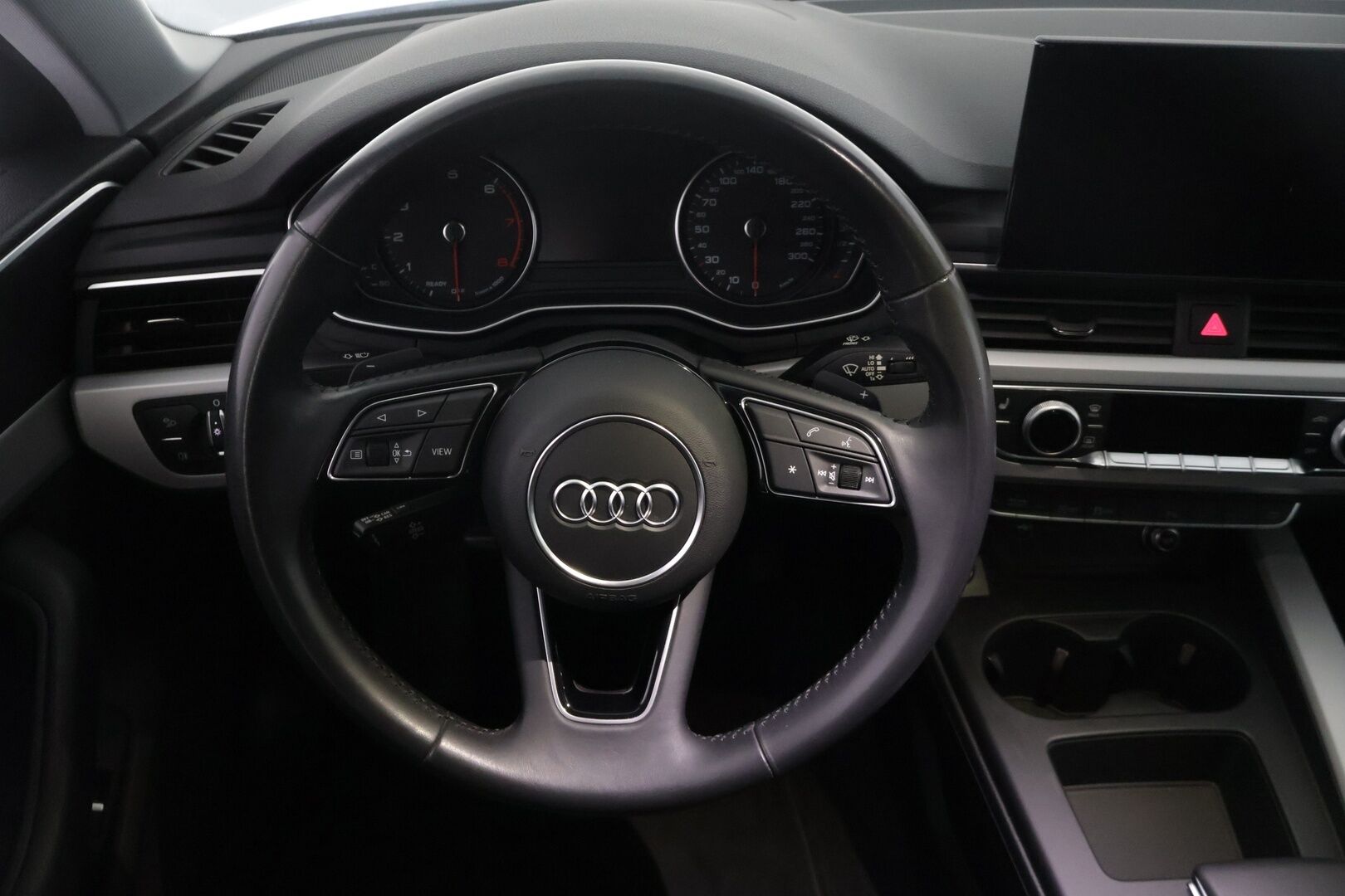Audi A4 2020 Avant Business Comfort Edition 35 TFSI 110 kW MHEV S tronic - | Audi sound system | Webasto | Koukku | Matrix LED | Urheiluistuimet |