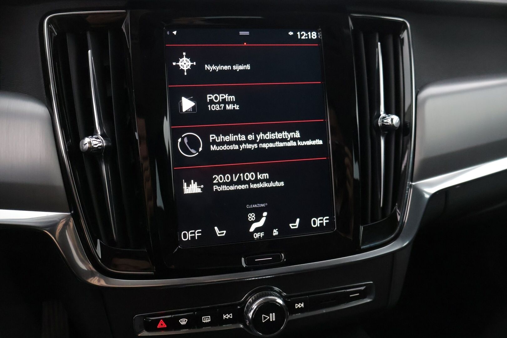 Volvo V90 2020 D4 AWD Business aut. * Webasto / Vetokoukku / Acc / Kamera / Sähkökontti * - Näyttävä & siistissä kunnossa oleva maanteiden jyrä / Jakopää Tehty 3/24 / Taittuva vetokoukku! * 