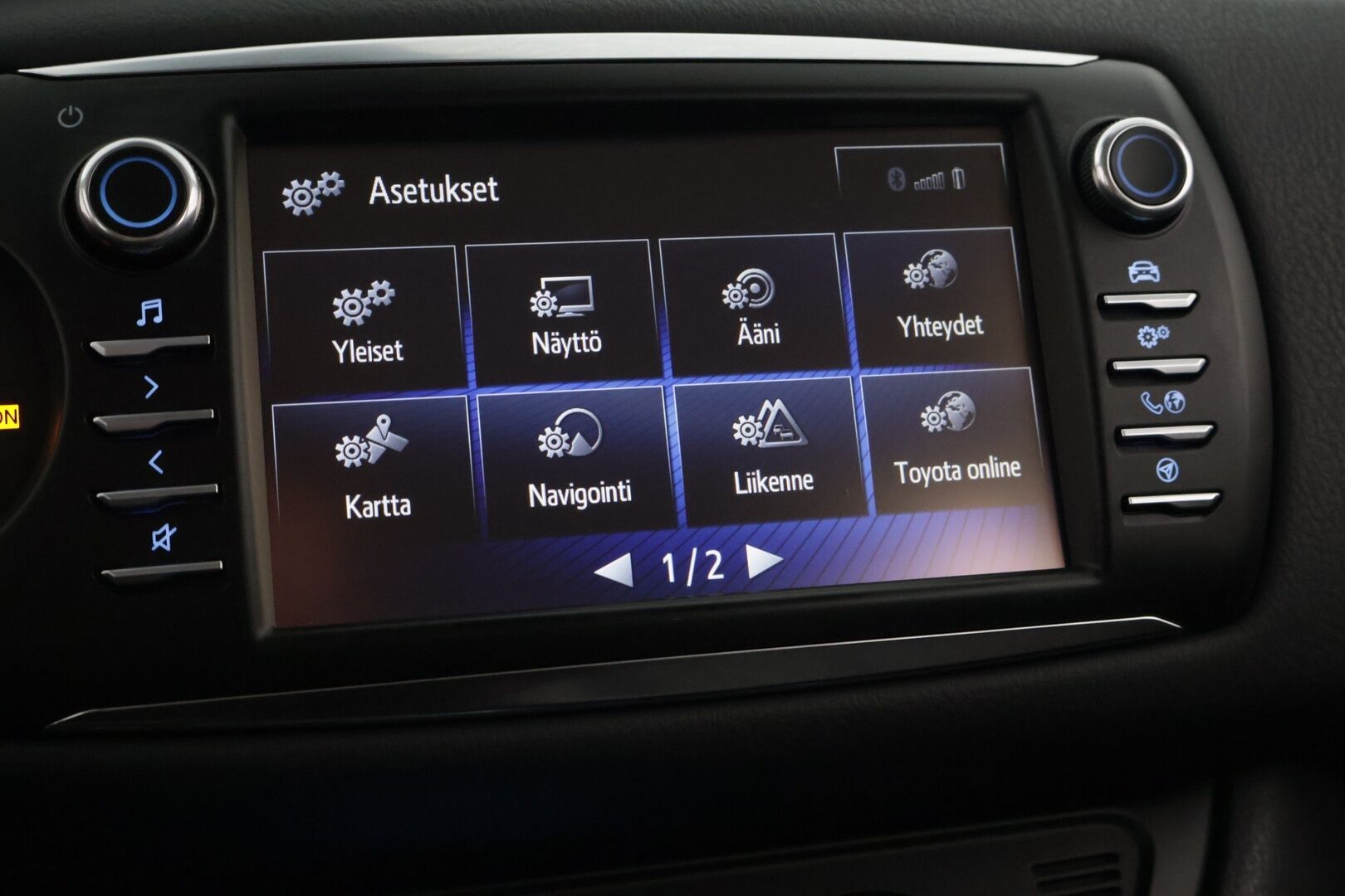 Toyota Yaris 2020 1,5 Hybrid Y20 Edition * Vakkari / P-Kamera / Suomi-Auto / Lohkolämmitin* - Navi / 2 x Aluvanteet / Hyvä huoltohistoria **
