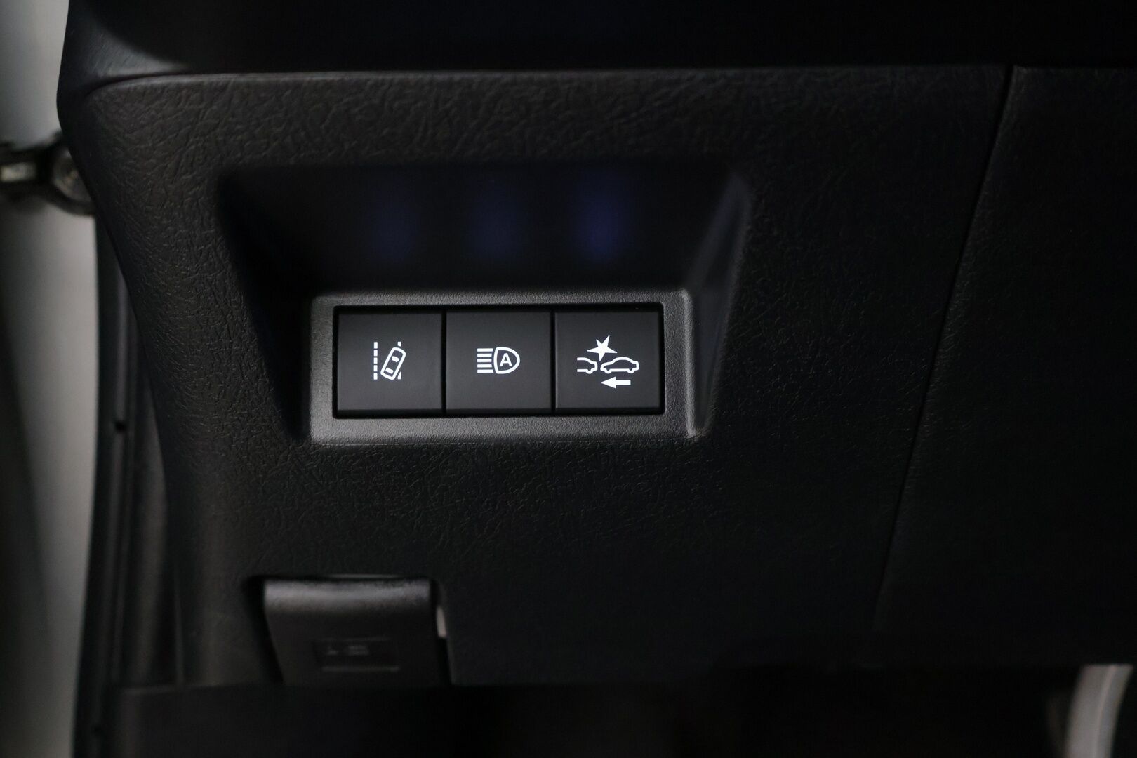 Toyota Yaris 2020 1,5 Hybrid Y20 Edition * Vakkari / P-Kamera / Suomi-Auto / Lohkolämmitin* - Navi / 2 x Aluvanteet / Hyvä huoltohistoria **