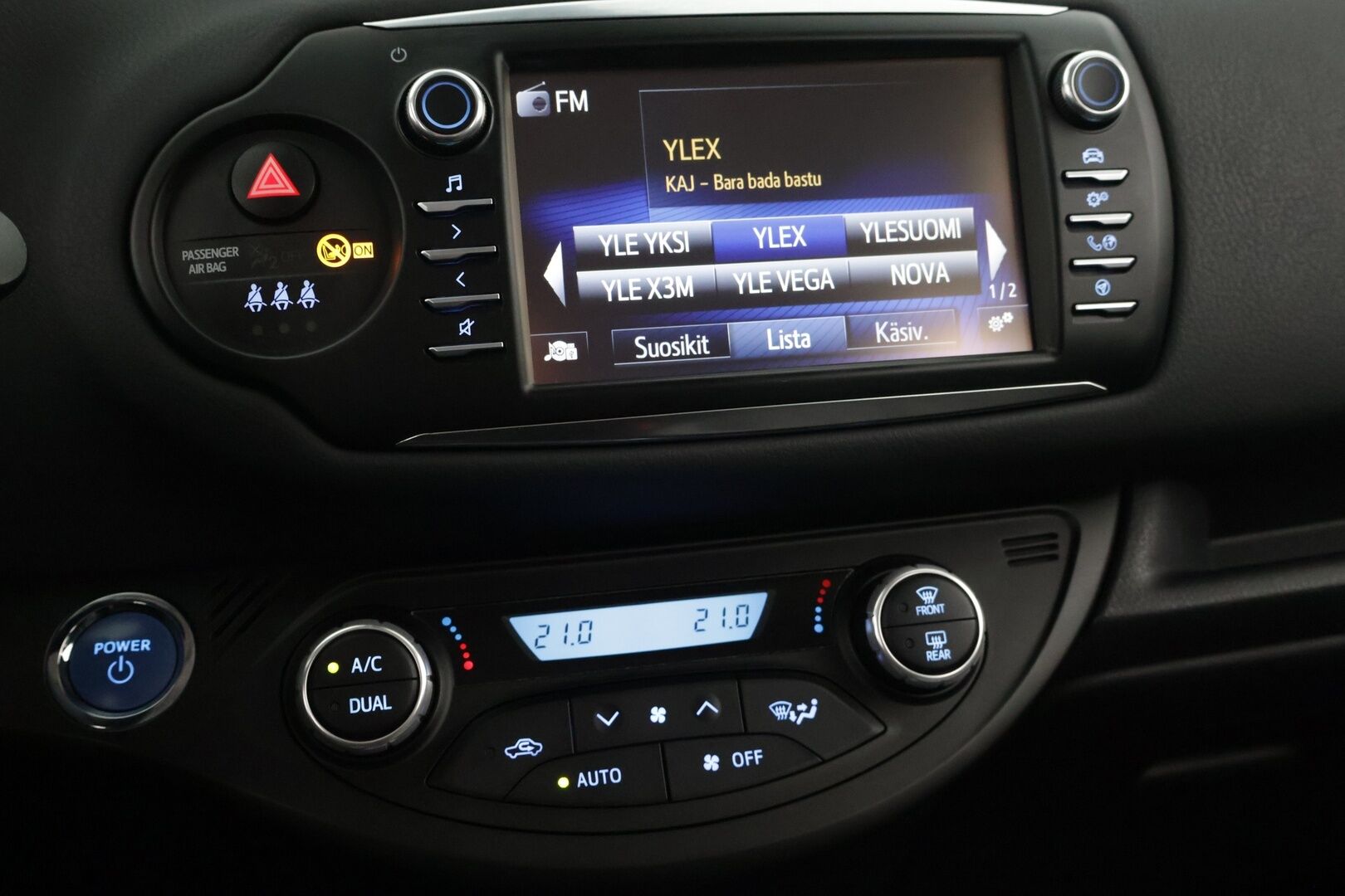 Toyota Yaris 2020 1,5 Hybrid Y20 Edition * Vakkari / P-Kamera / Suomi-Auto / Lohkolämmitin* - Navi / 2 x Aluvanteet / Hyvä huoltohistoria **