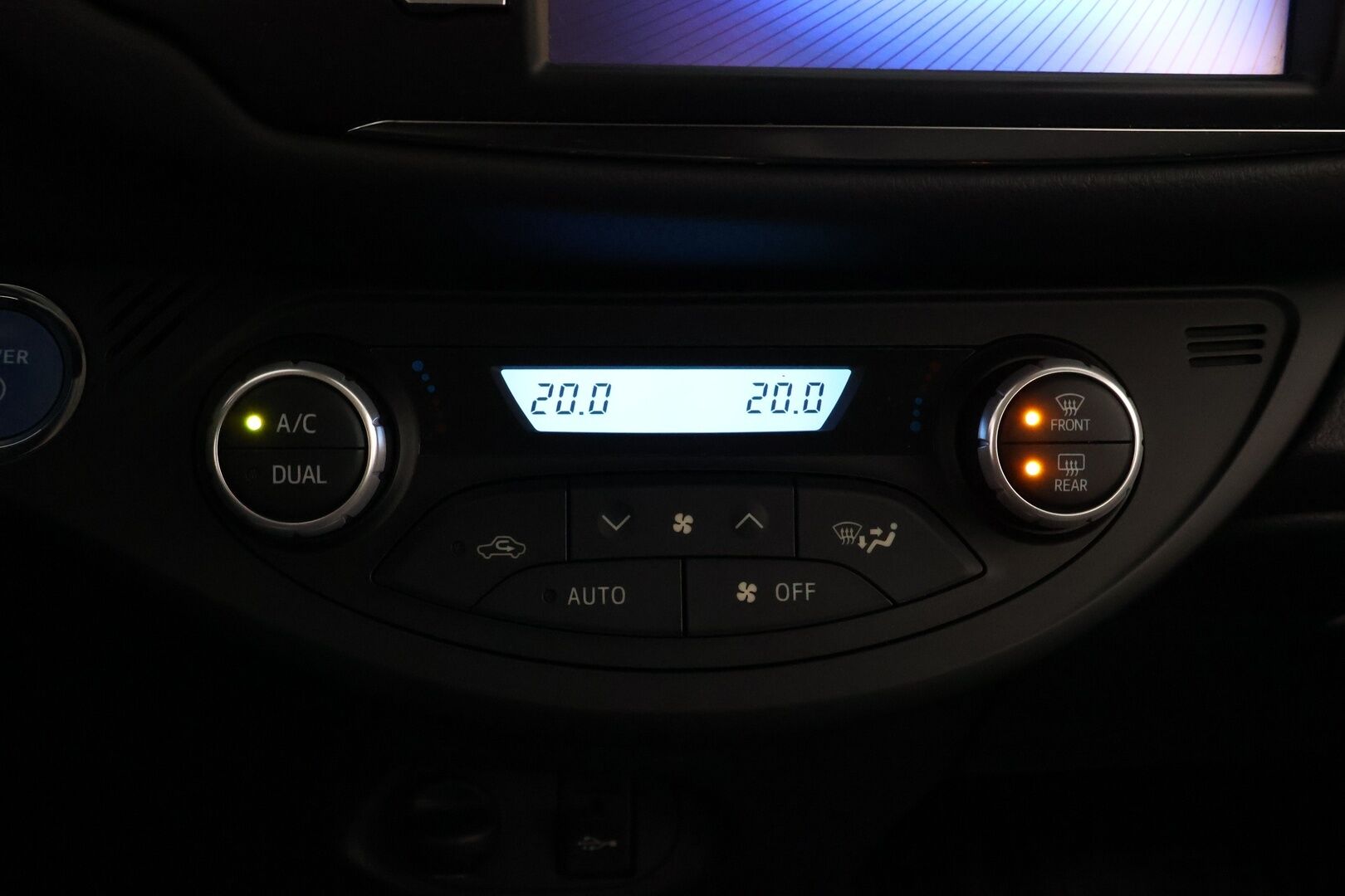 Toyota Yaris 2020 1,5 Hybrid Y20 Edition * Suomiauto / Peruutuskamera / Navi / 2x Renkaat aluvantein / Metalliväri - Merkkihuollettu / Juuri tullut Tampereelle!