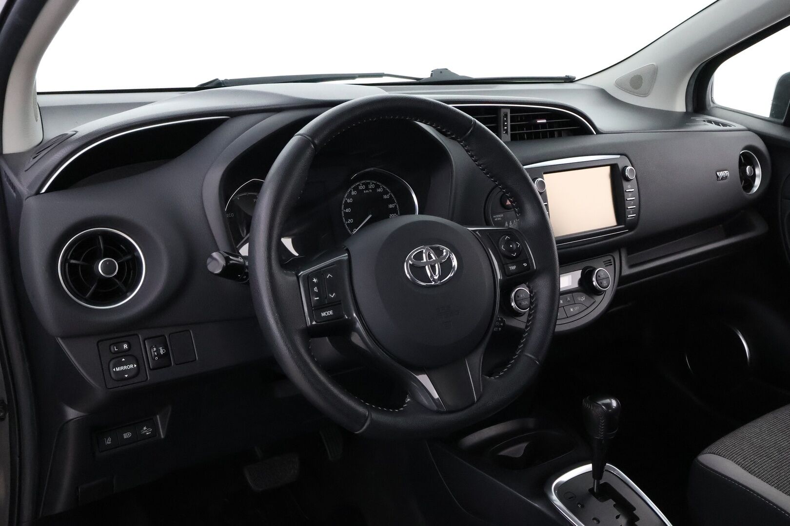 Toyota Yaris 2020 1,5 Hybrid Y20 Edition * Suomiauto / Peruutuskamera / Navi / 2x Renkaat aluvantein / Metalliväri - Merkkihuollettu / Juuri tullut Tampereelle!