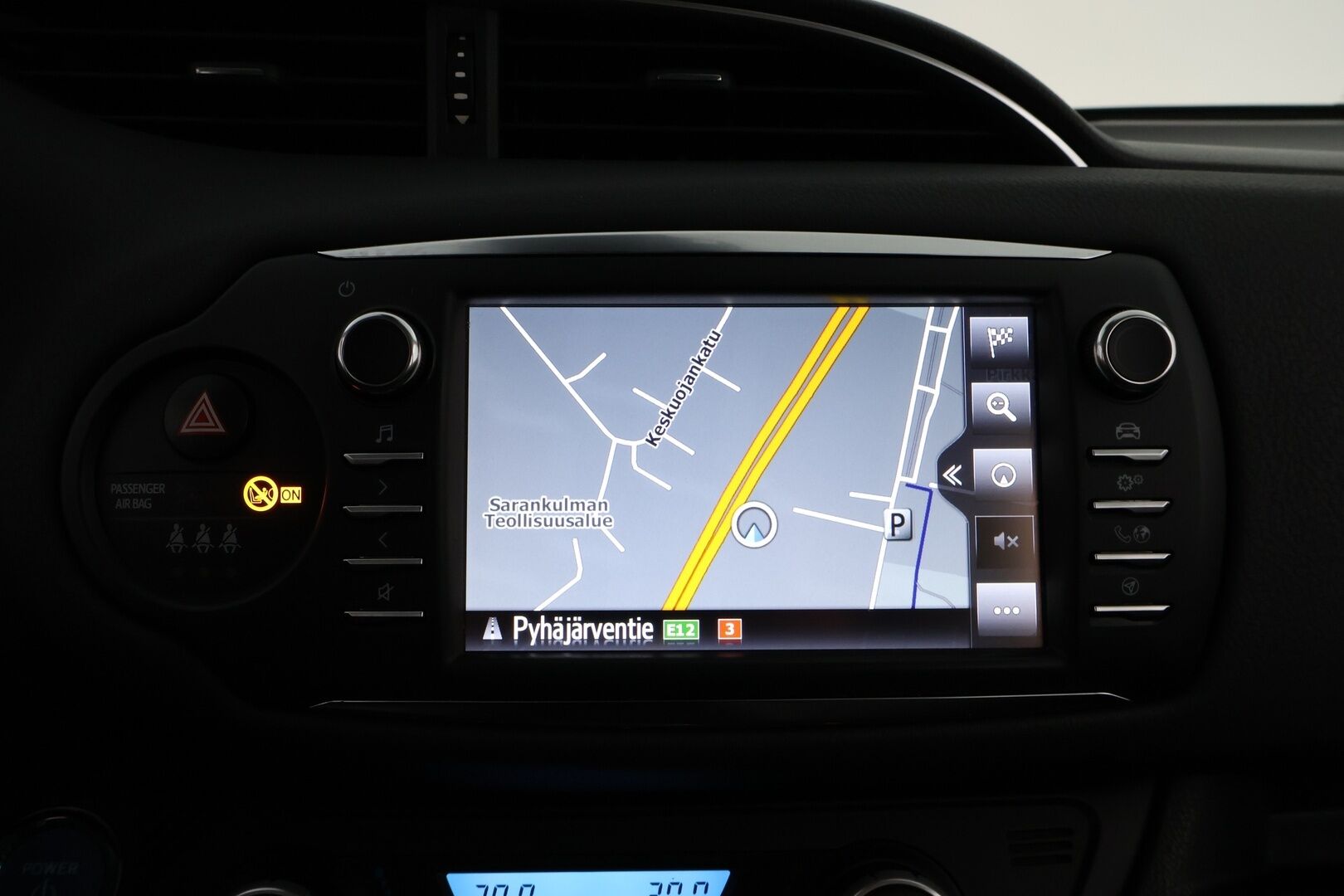 Toyota Yaris 2020 1,5 Hybrid Y20 Edition * Suomiauto / Peruutuskamera / Navi / 2x Renkaat aluvantein / Metalliväri - Merkkihuollettu / Juuri tullut Tampereelle!