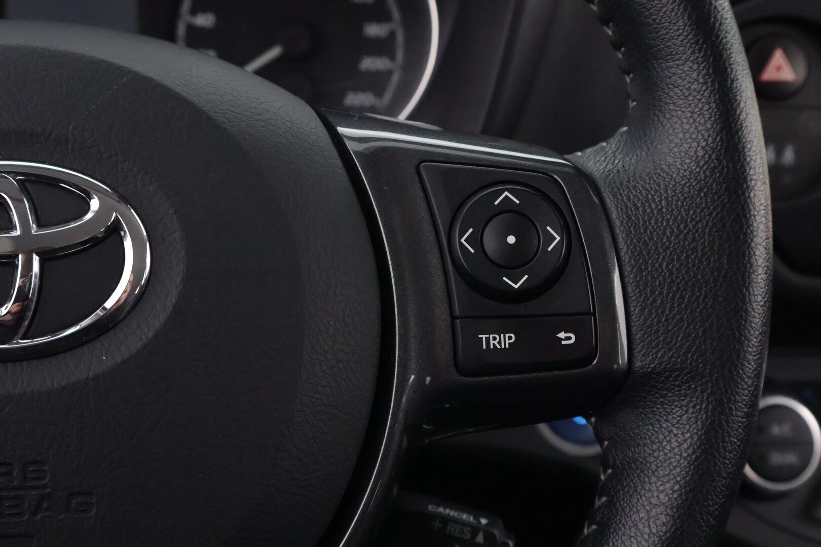 Toyota Yaris 2020 1,5 Hybrid Y20 Edition * Suomiauto / Peruutuskamera / Navi / 2x Renkaat aluvantein / Metalliväri - Merkkihuollettu / Juuri tullut Tampereelle!