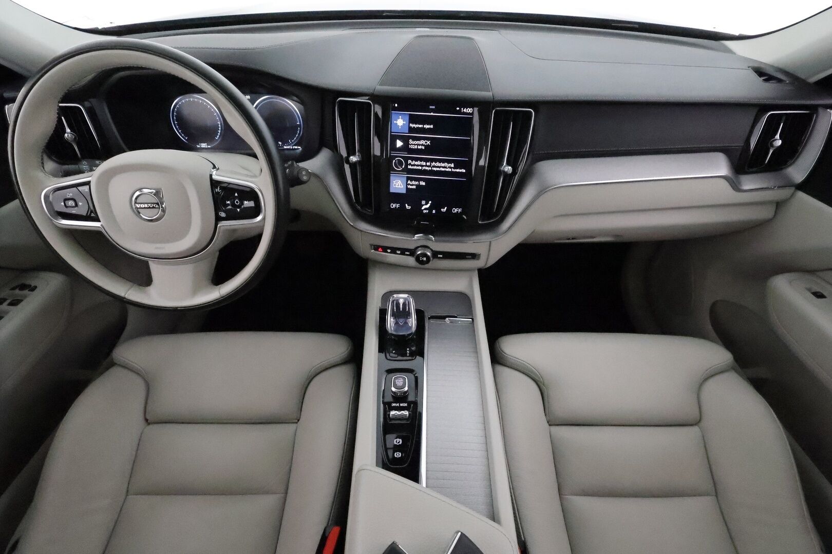 Volvo XC60 2020 T8 TwE AWD Business Inscription **Panorama / Webasto / Full-LED / Adapt.Vakkari / P.Kamera / Sporttipenkki Muistilla** - 3,99 % KORKOTARJOUS TÄHÄN AUTOON 31.8. ASTI! - Suomi-auto / 2x Latauskaapelit / Kahdet Renkaat / Merkkihuollettu!
