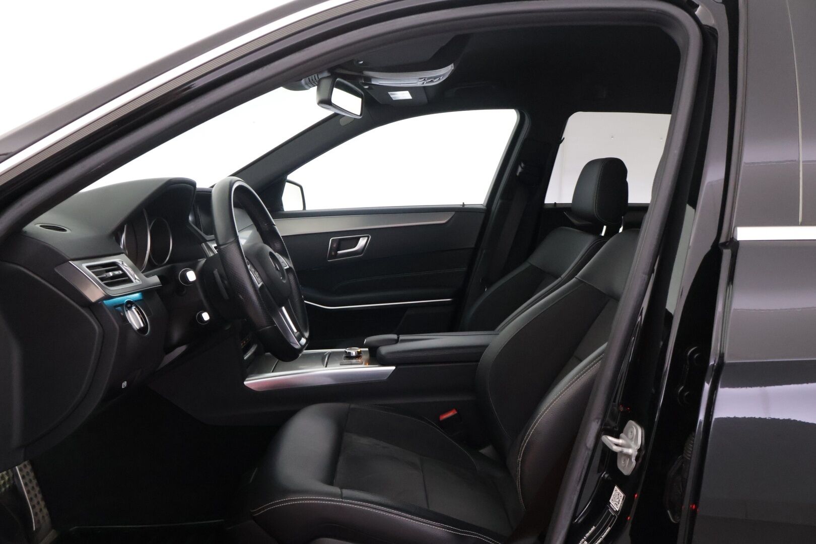 Mercedes-Benz E 2016 220 BlueTec T 4Matic A Premium Business - Vakionopeudensäädin | H/K | Peruutuskamera | Lohkolämmitin | Navi | Vetokoukku |