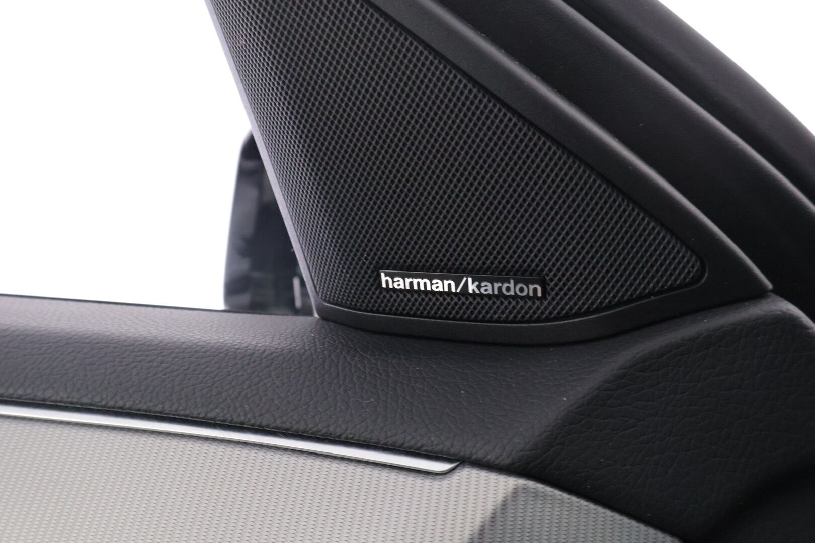Mercedes-Benz E 2016 220 BlueTec T 4Matic A Premium Business - Vakionopeudensäädin | H/K | Peruutuskamera | Lohkolämmitin | Navi | Vetokoukku |
