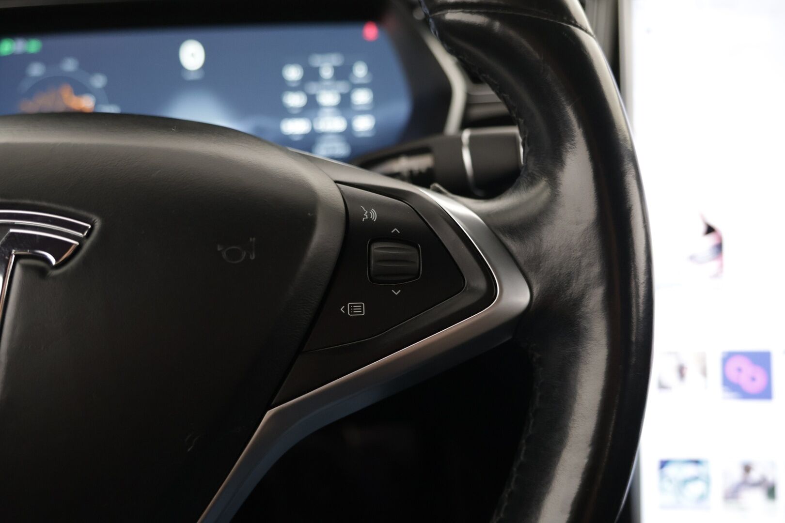 Tesla Model S 2016 75 D * Autopilot / Kaistavahti / P.Kamera / Nahkasisusta / Lasikatto* - *Autopilot / Kaistavahti / P.Kamera / Nahkasisusta / Lasikatto* - HULLUT AVAJAISHULINAT KORKOTARJOUS 3,29 %