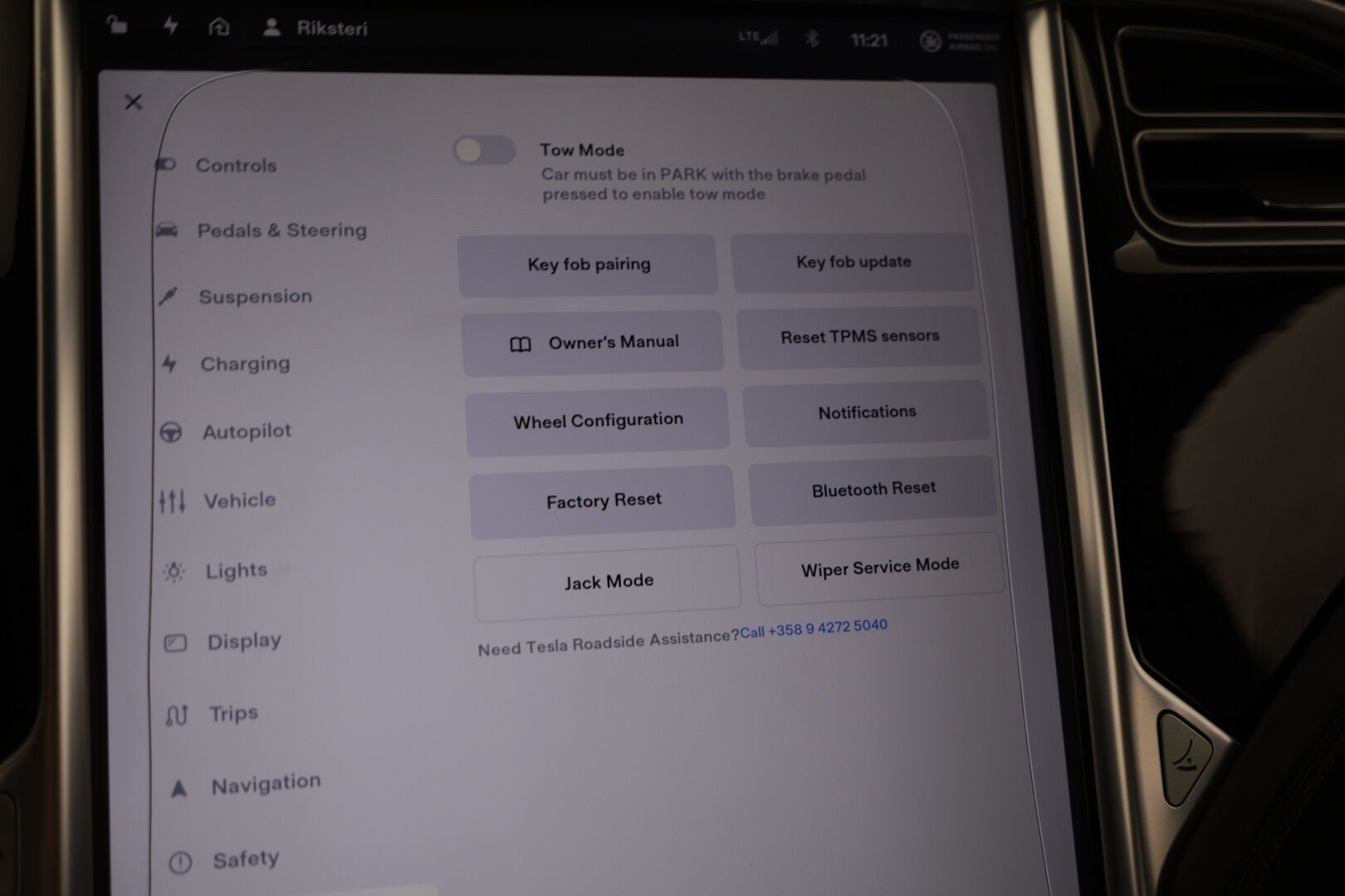 Tesla Model S 2016 75 D * Autopilot / Kaistavahti / P.Kamera / Nahkasisusta / Lasikatto* - *Autopilot / Kaistavahti / P.Kamera / Nahkasisusta / Lasikatto* - HULLUT AVAJAISHULINAT KORKOTARJOUS 3,29 %