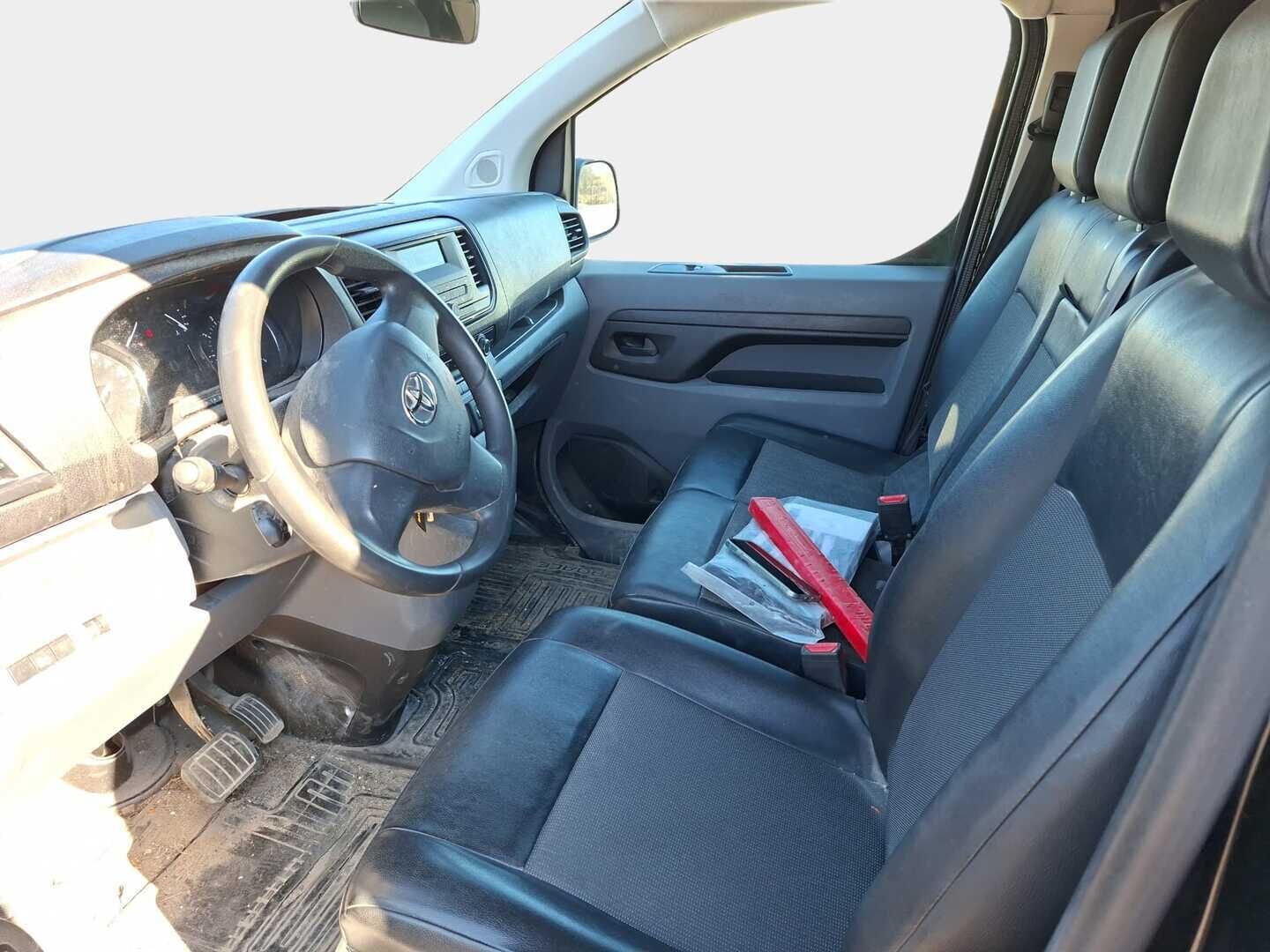 Toyota Proace 2021 L2 2,0 D 120 Automatic Edition / Puolinahat / Webasto / Kahdet renkaat / Vakkari - HULLUT AVAJAISHULINAT KORKOTARJOUS 3,29 %