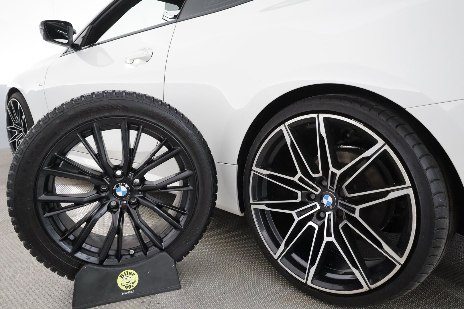 BMW 420 2021 G22 Coupé 420i A Business M Sport **Laser  / Sporttipenkit / Comfort Access / Digimittaristo / Vakkari / P.kamera** - 3,99 % KORKOTARJOUS TÄHÄN AUTOON - Suomi-auto / Huippuhieno / Kahdet renkaat aluvanteilla / Nahka-alcantara